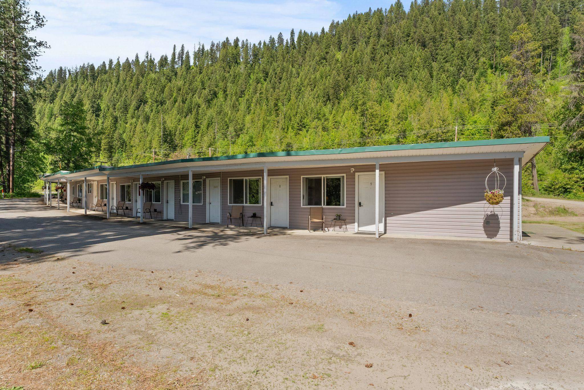 8612 31 Hwy, Ione, WA 99139