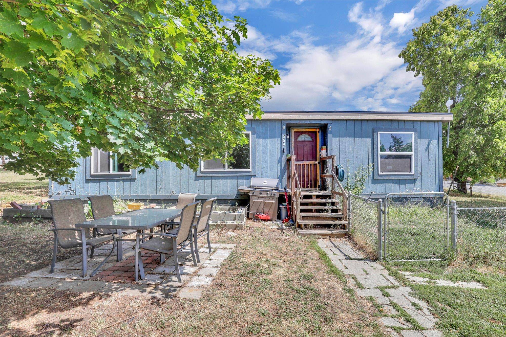 209 E Ticknor St, Fairfield, WA 99012
