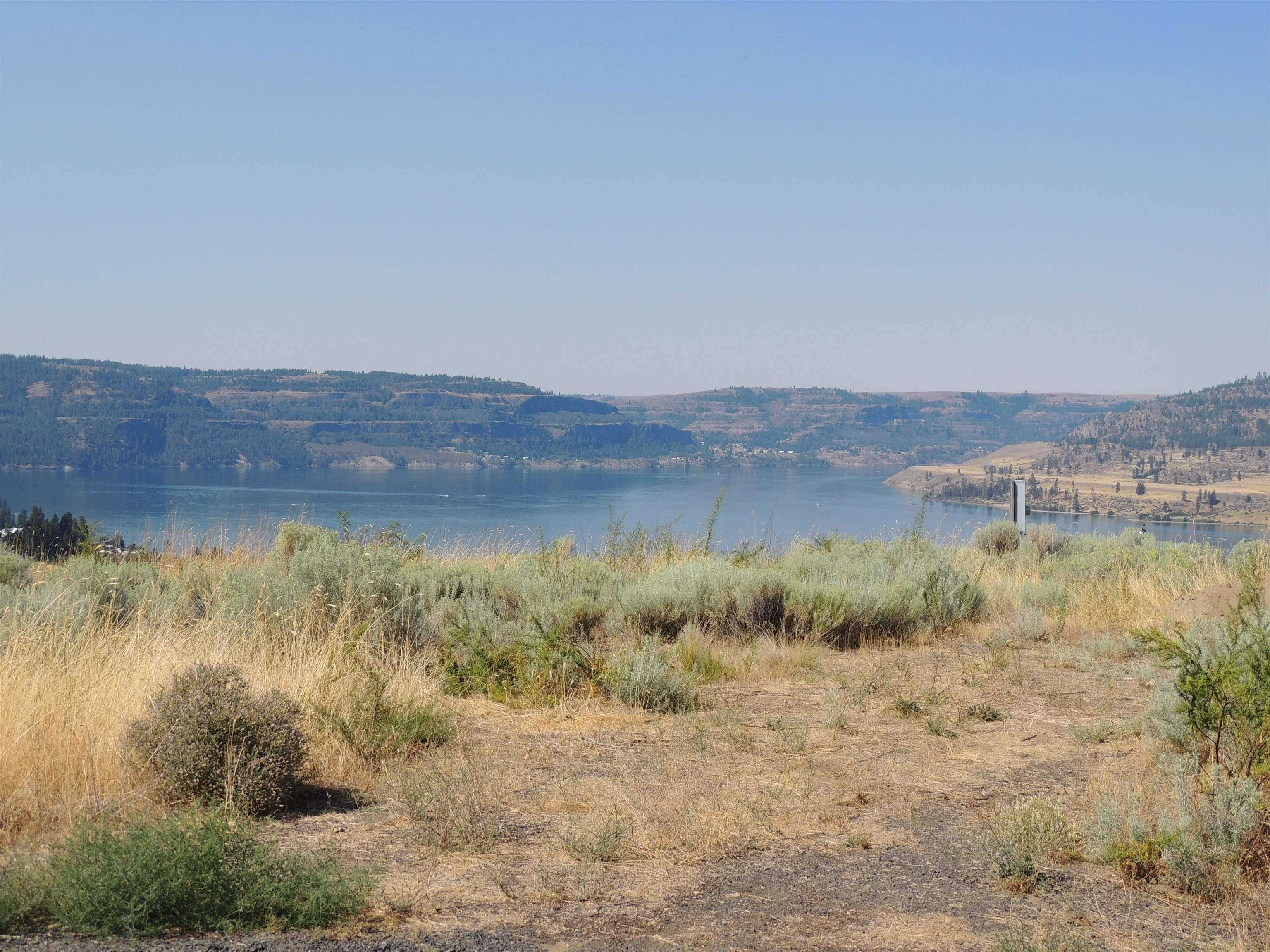40905 Scenic Dr N, Seven Bays, WA 99122