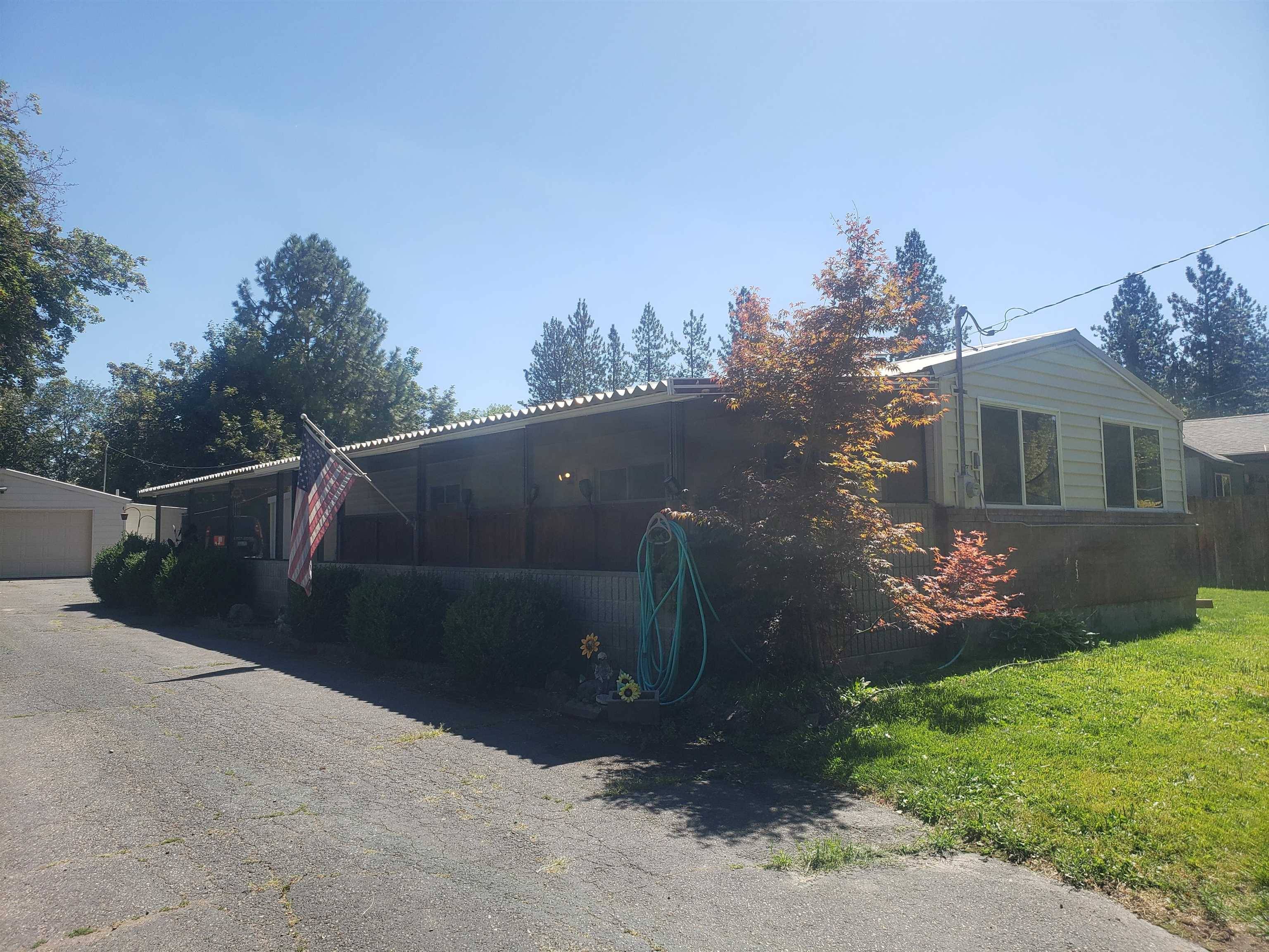 1007 S WALNUT Rd, Spokane, WA 99206
