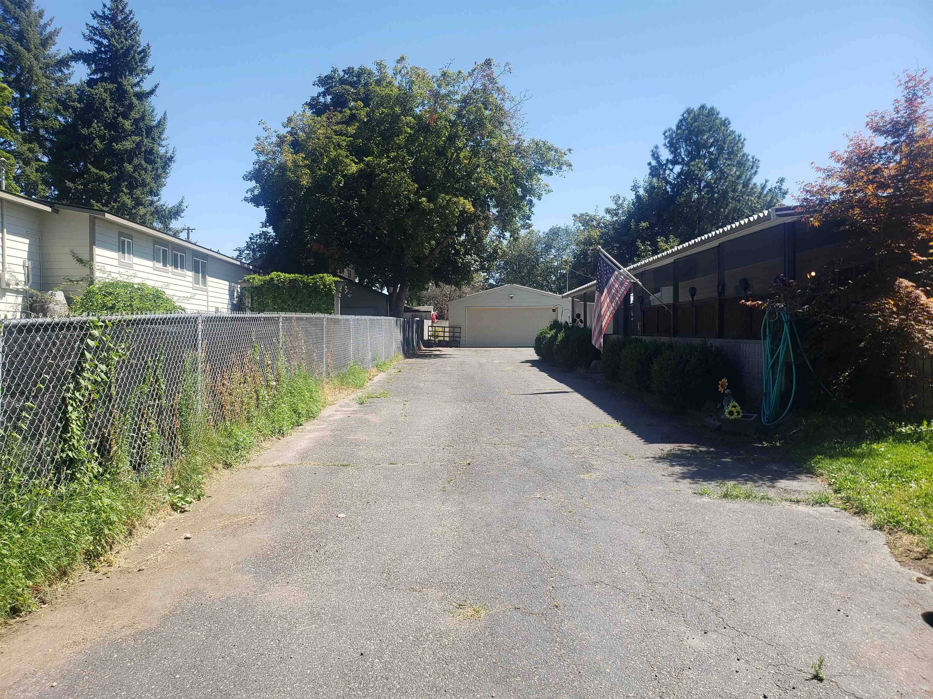 1007 S WALNUT Rd, Spokane, WA 99206