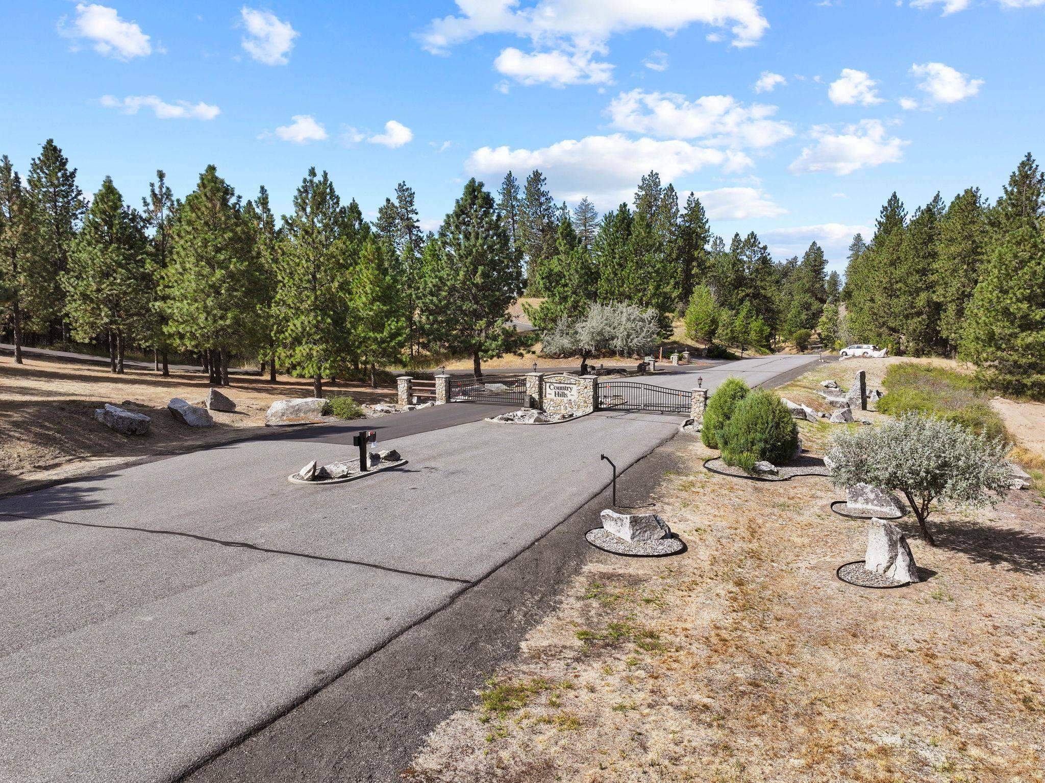 NKA N Cliff Ln #27344.9136, Spokane, WA 99208