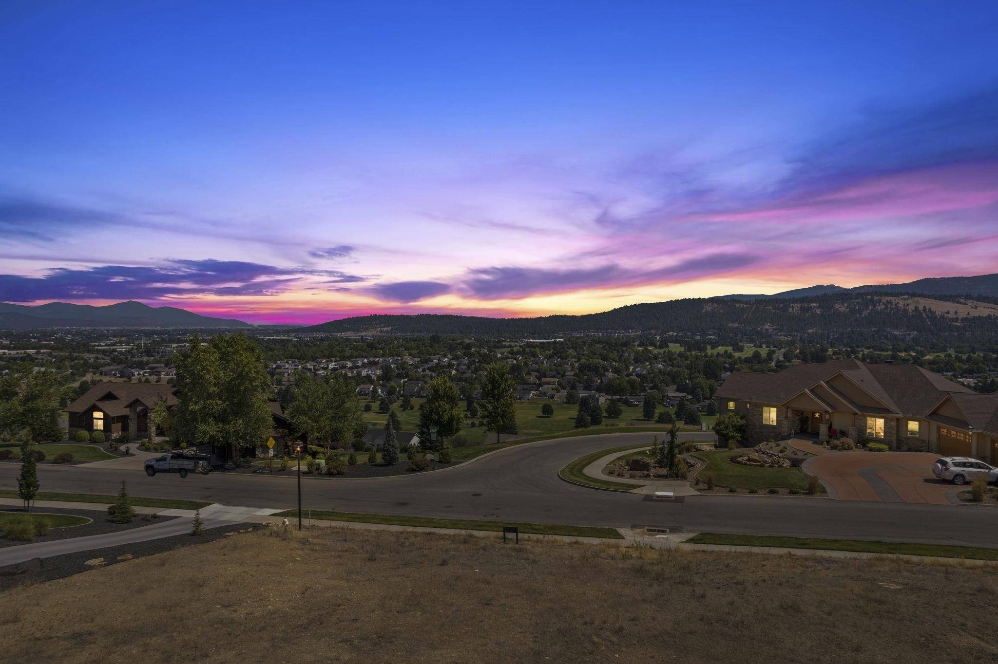 250 N Holiday Hills Dr, Liberty Lake, WA 99019