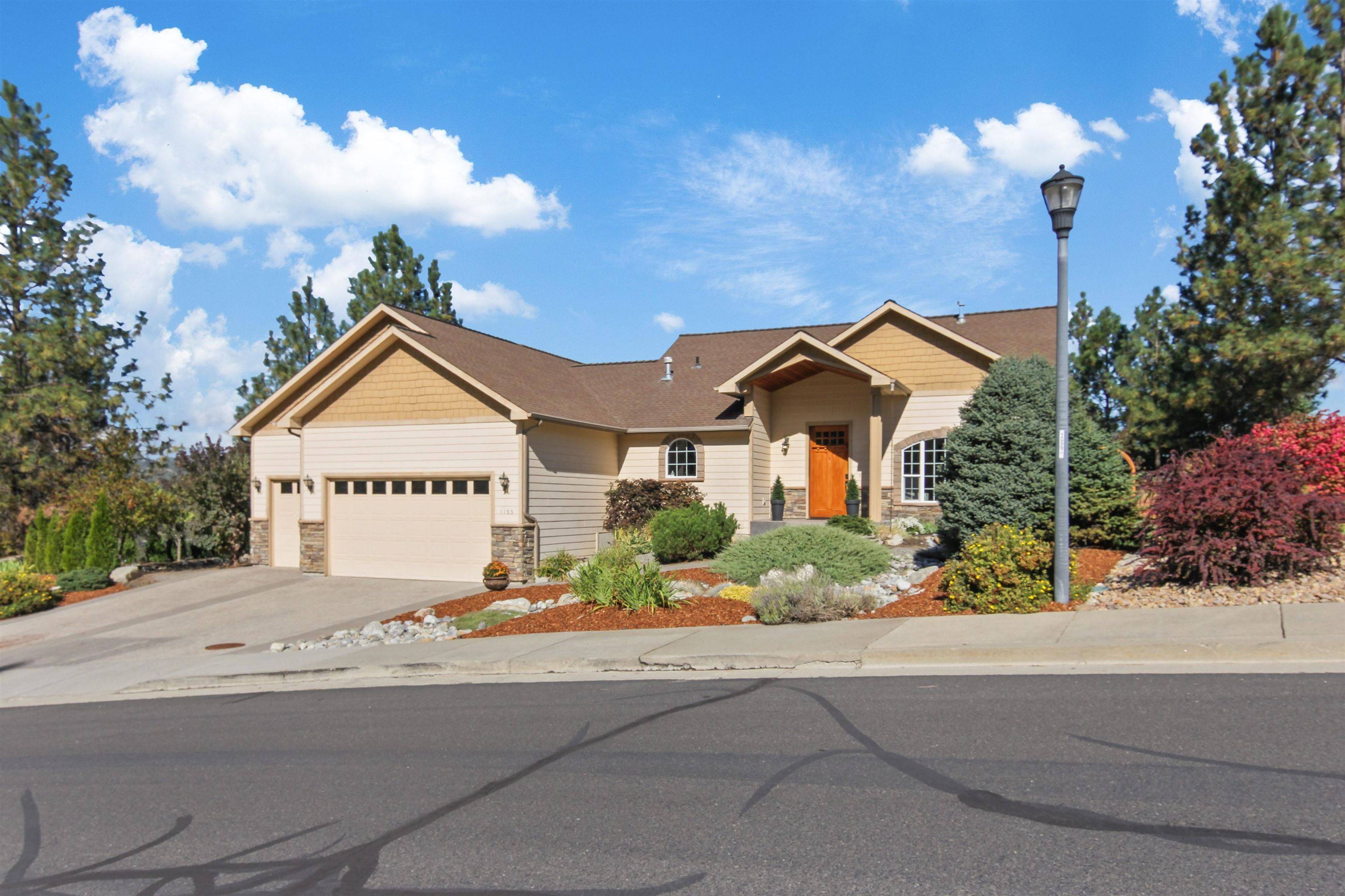 1155 E Quartz Ln, Spokane, WA 99208