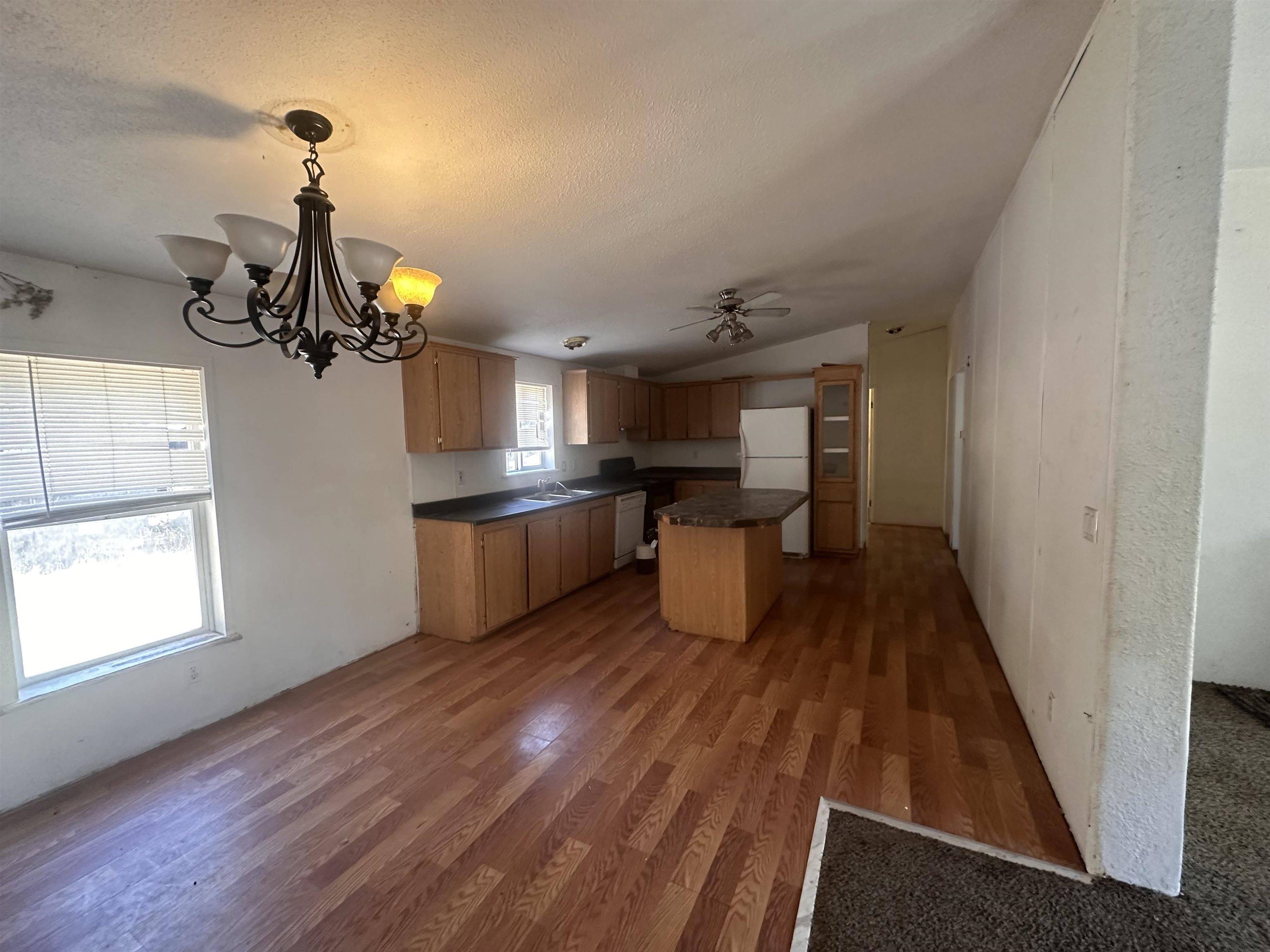 6442 Pascal Loop Rd, Fruitland, WA 99129