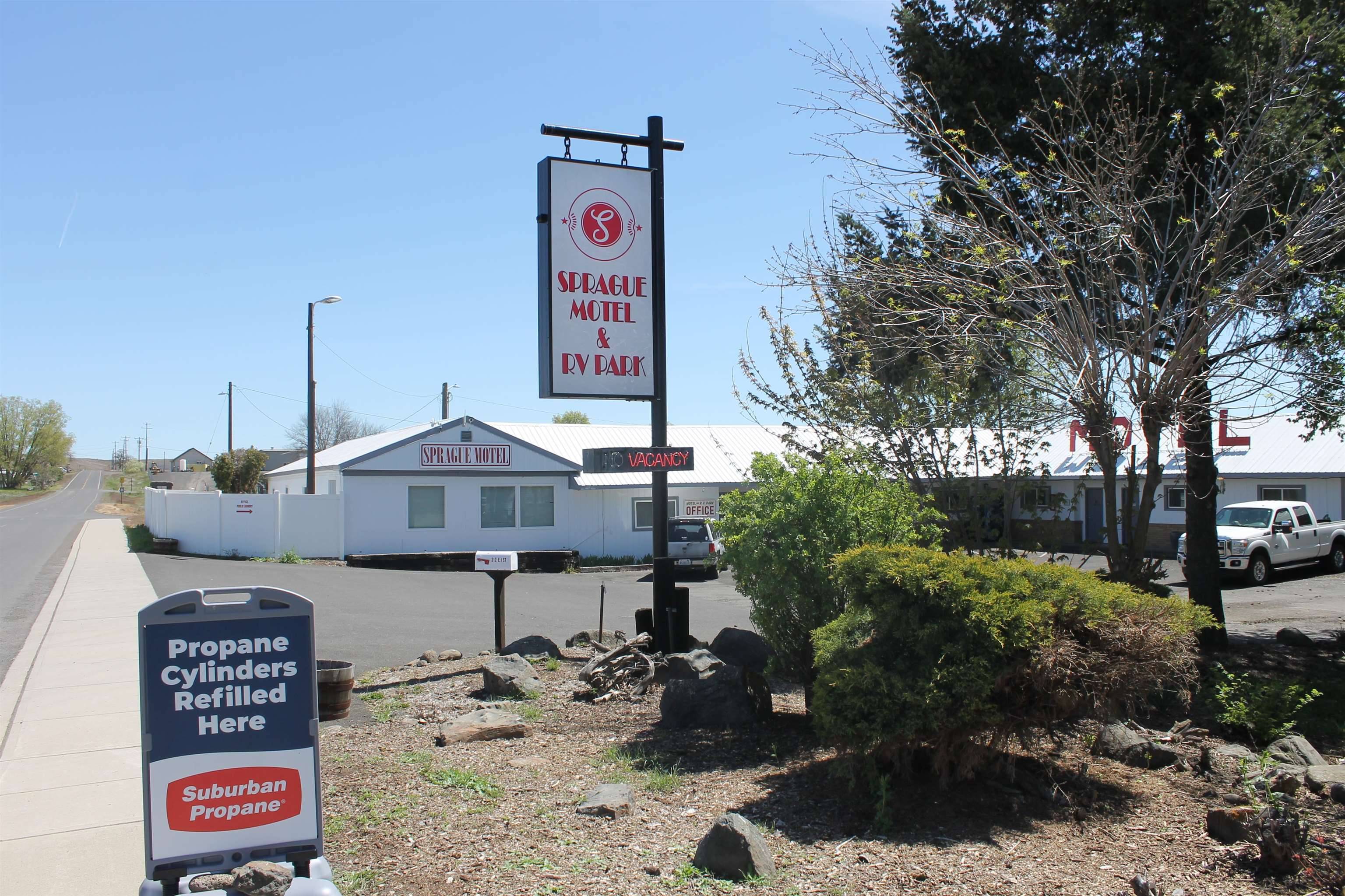 312 E 1st St, Sprague, WA 99032