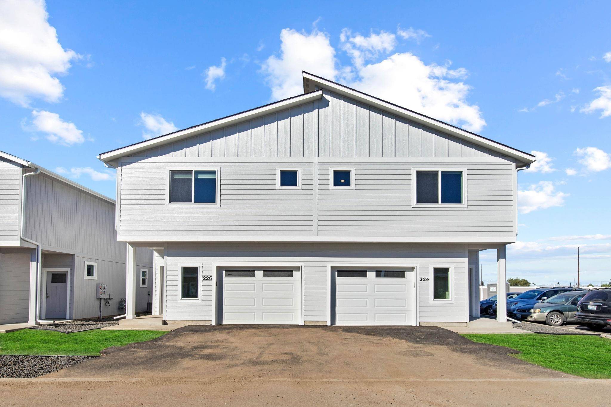 211 S Woodlawn Ln, Spokane Valley, WA 99216