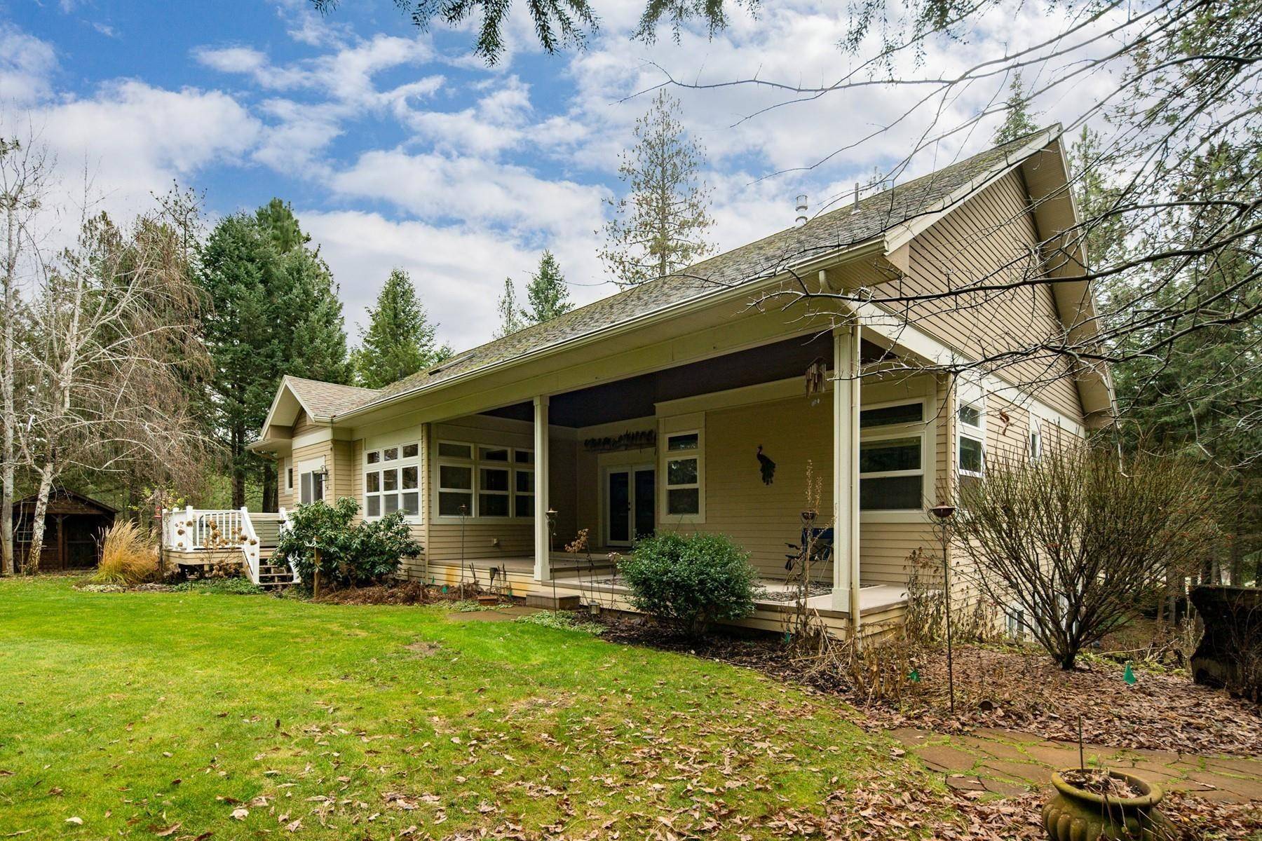 7001 E Chattaroy Rd, Chattaroy, WA 99003