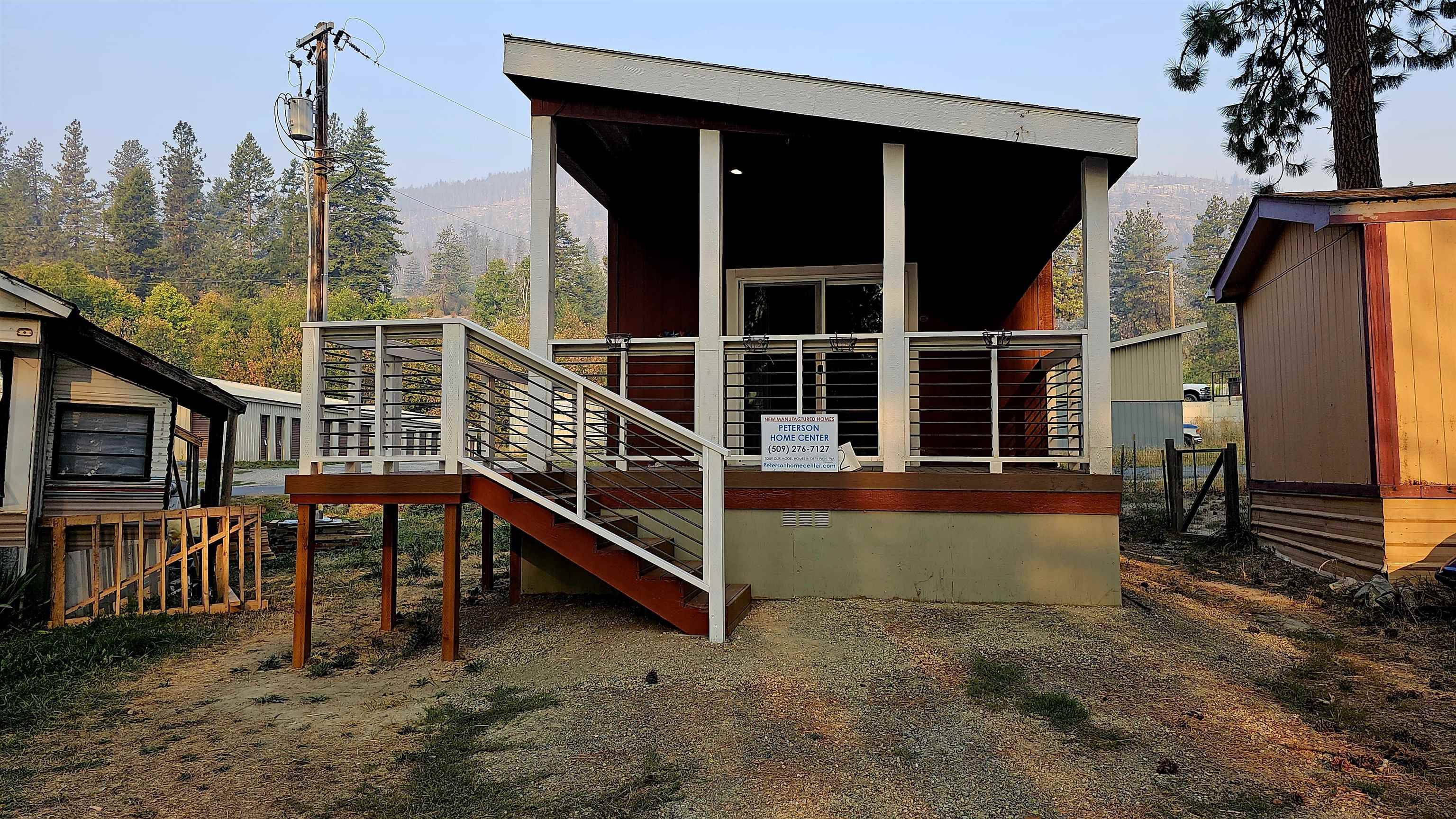 5 Columbia Dr ##2, Kettle Falls, WA 99141