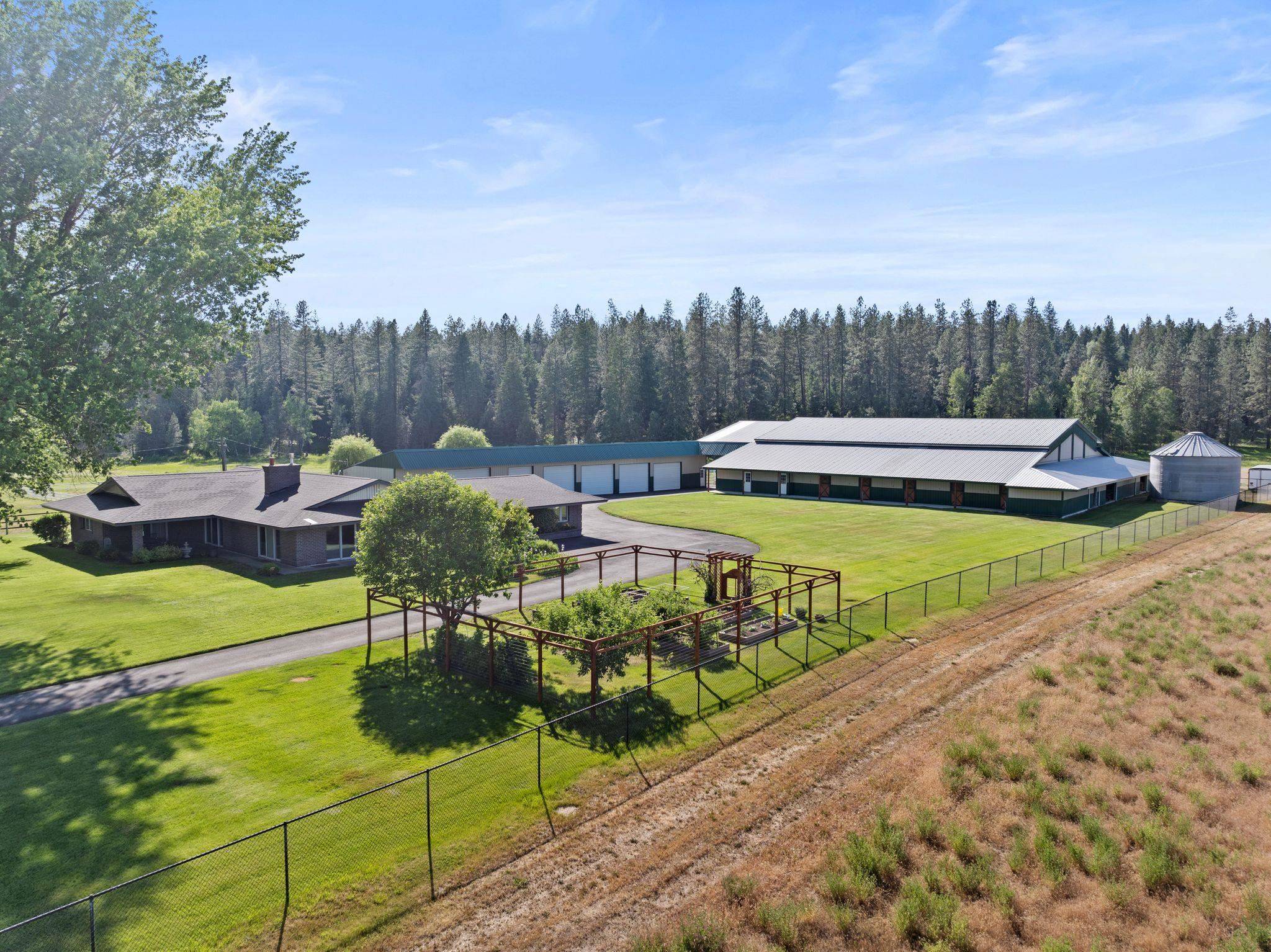 24415 N Crescent Rd, Chattaroy, WA 99003