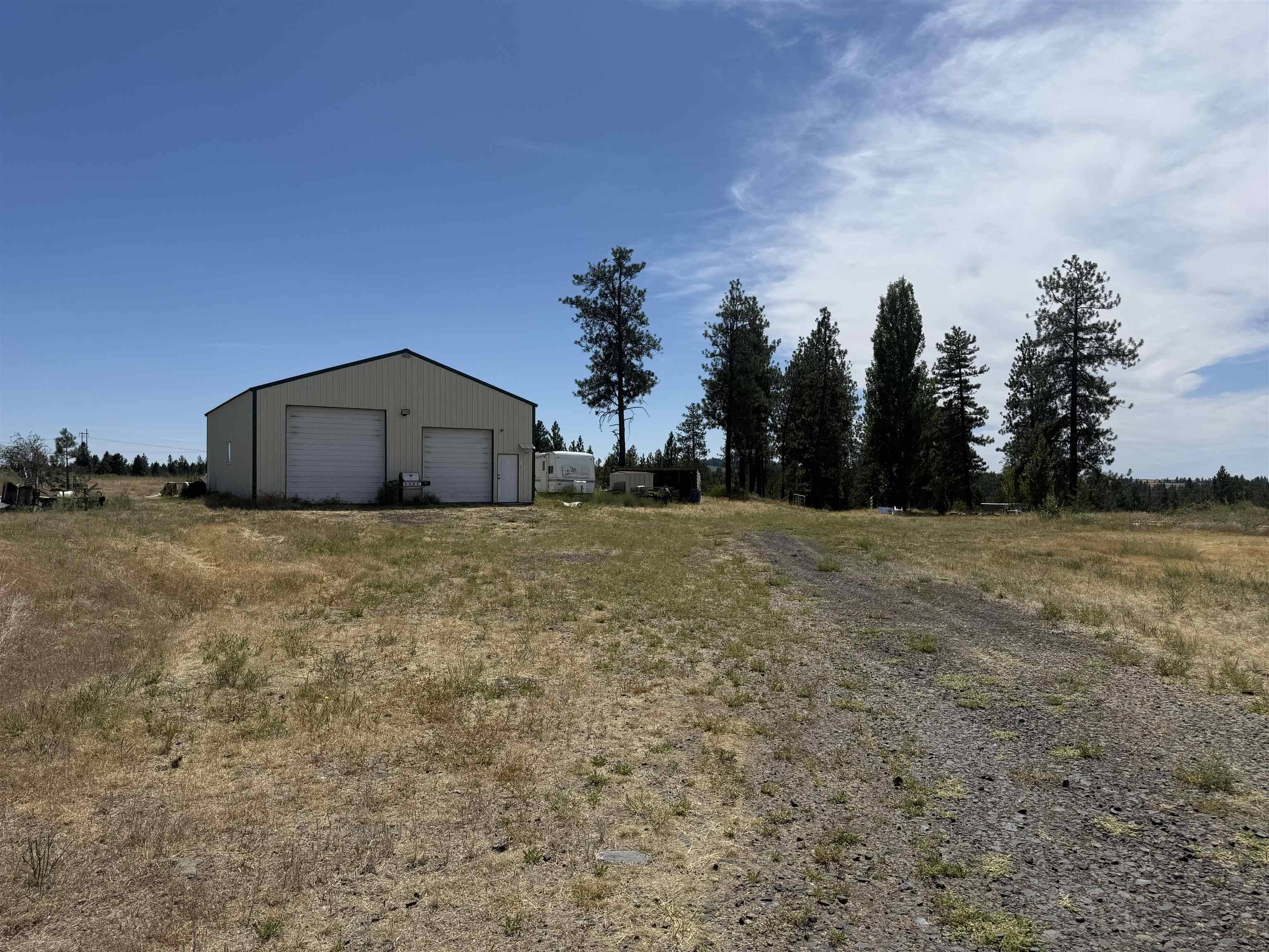 15211 N Wood Rd, Nine Mile Falls, WA 99026
