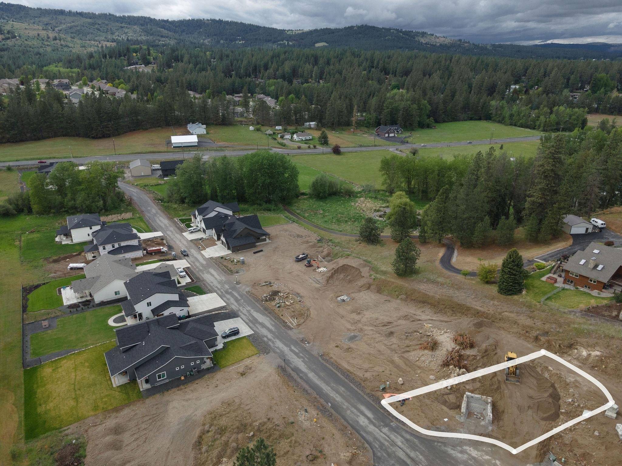 11823 E HONEYCOMB SPRINGS Ln, Spokane, WA 99206