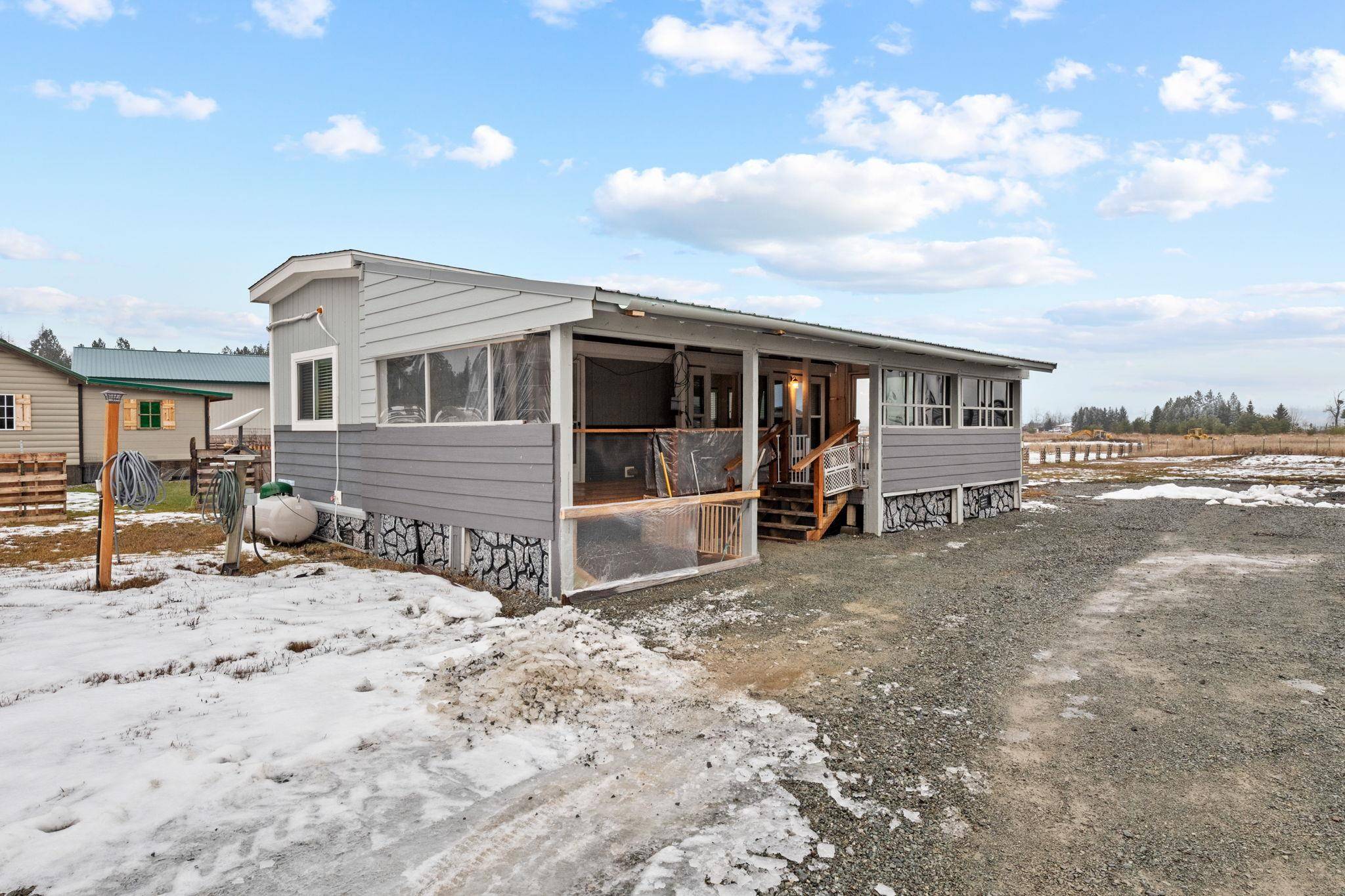 1071 Lenora Dr, Usk, WA 99180
