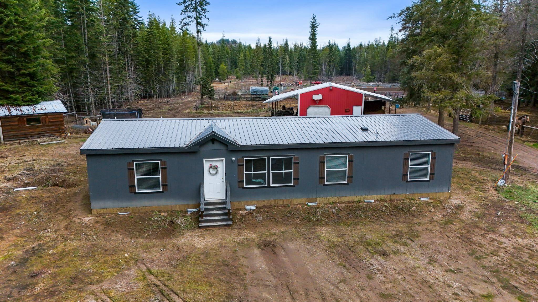 1722 Coyote Trl, Newport, WA 99156