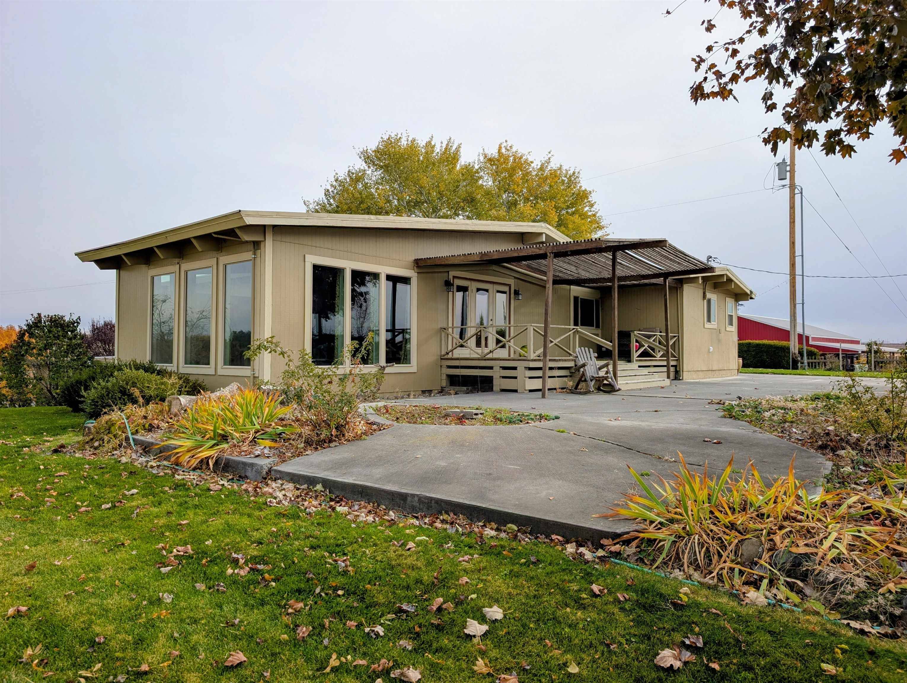 2175 W McManamon Rd, Other, WA 99344