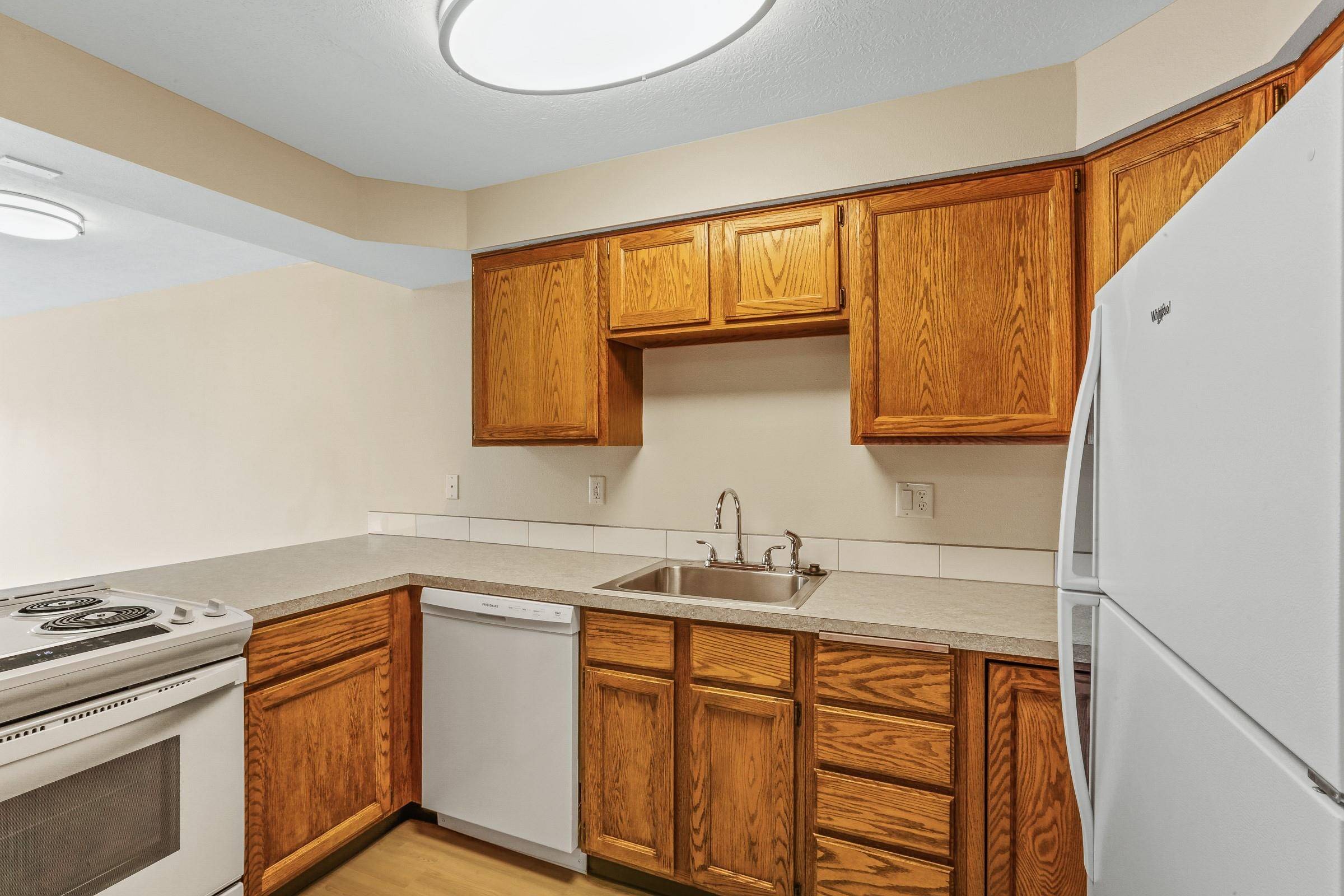 221 E Rockwood E Rockwood Blvd #322, Spokane, WA 99202-0000