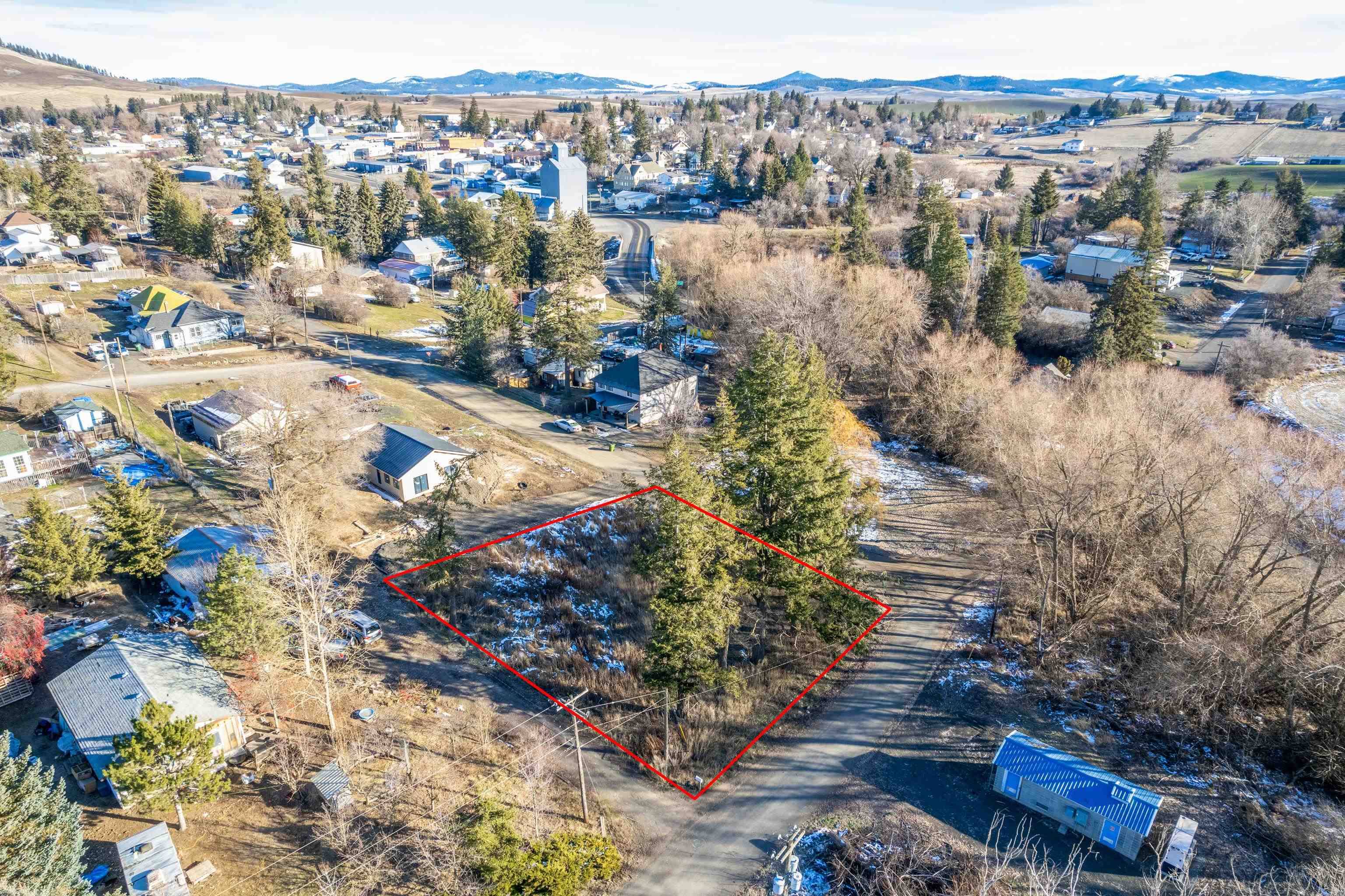 XXX Truax St, Tekoa, WA 99003
