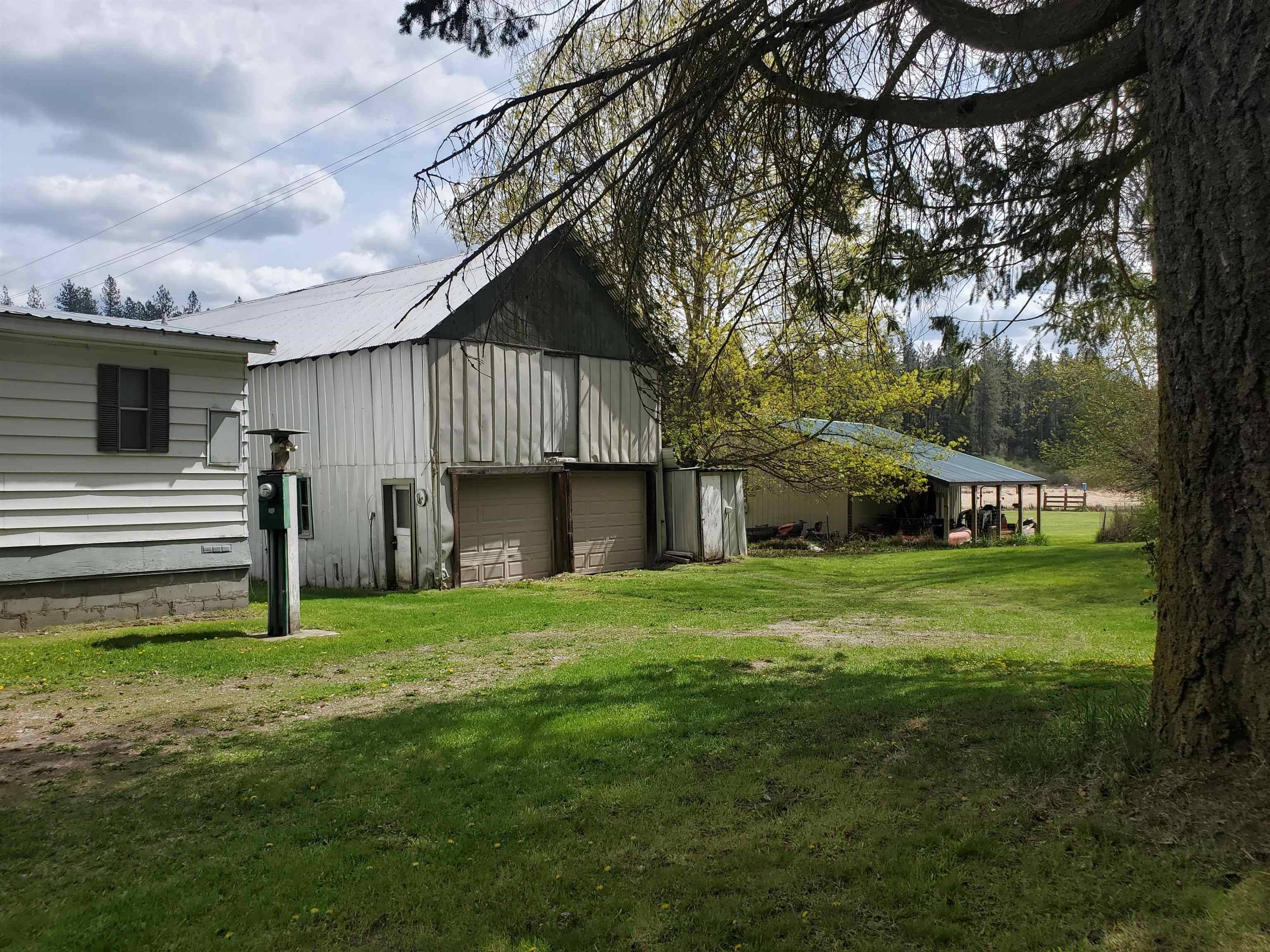26310 N River Estates Dr, Chattaroy, WA 99003
