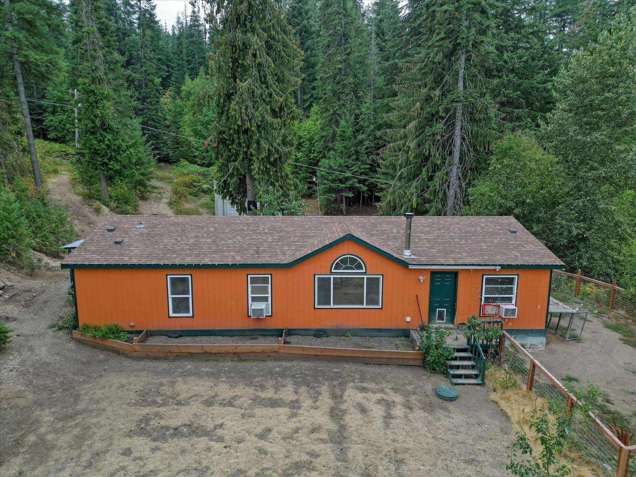 11641 W Newman Lake Dr, Newman Lake, WA 99025