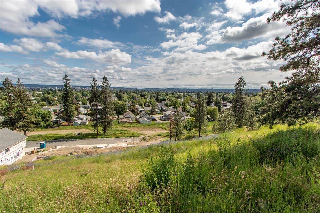 1229 W Courtland Ave, Spokane, WA 99205