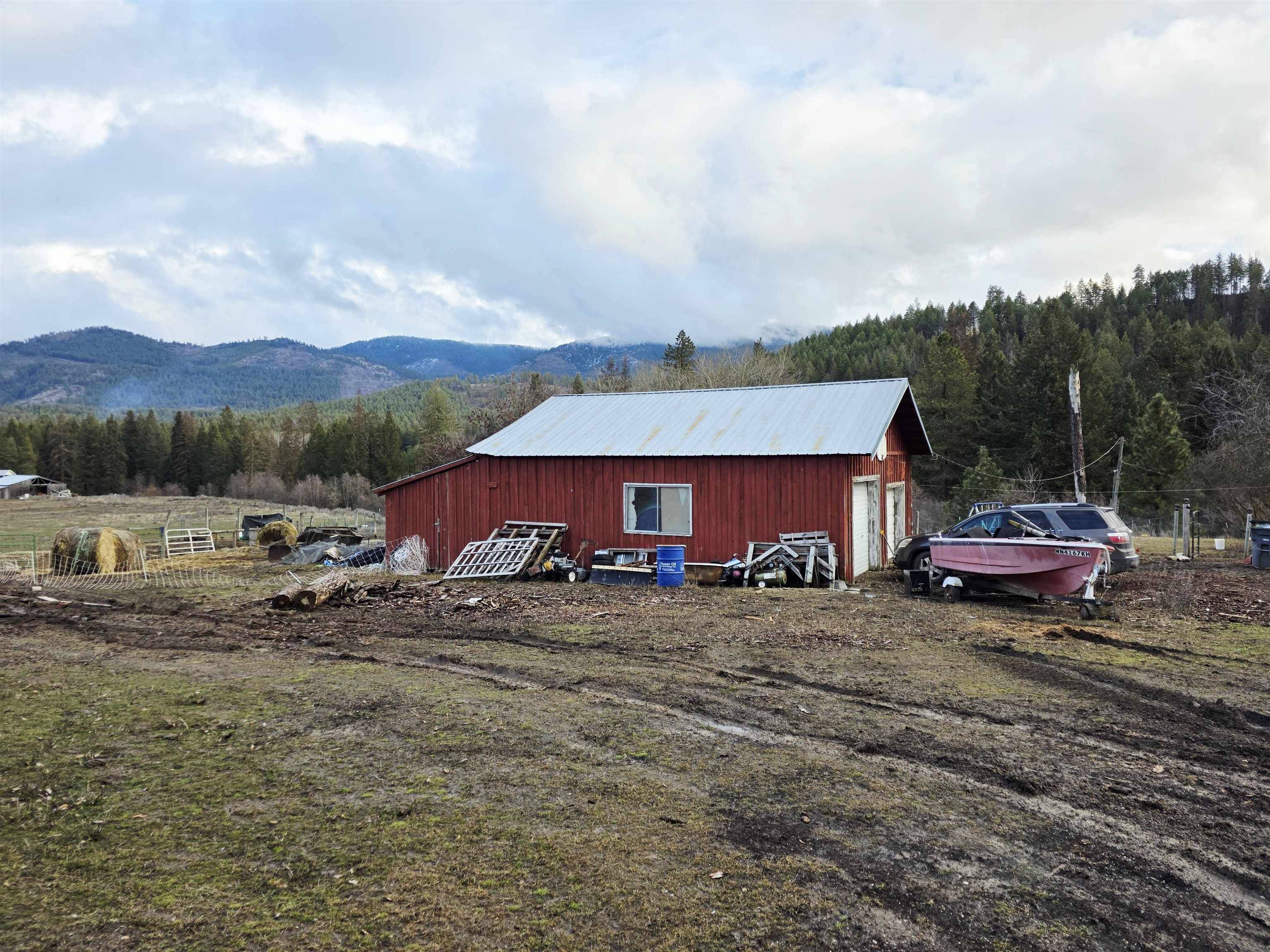 2477 Cedonia-Addy Rd, Addy, WA 99101