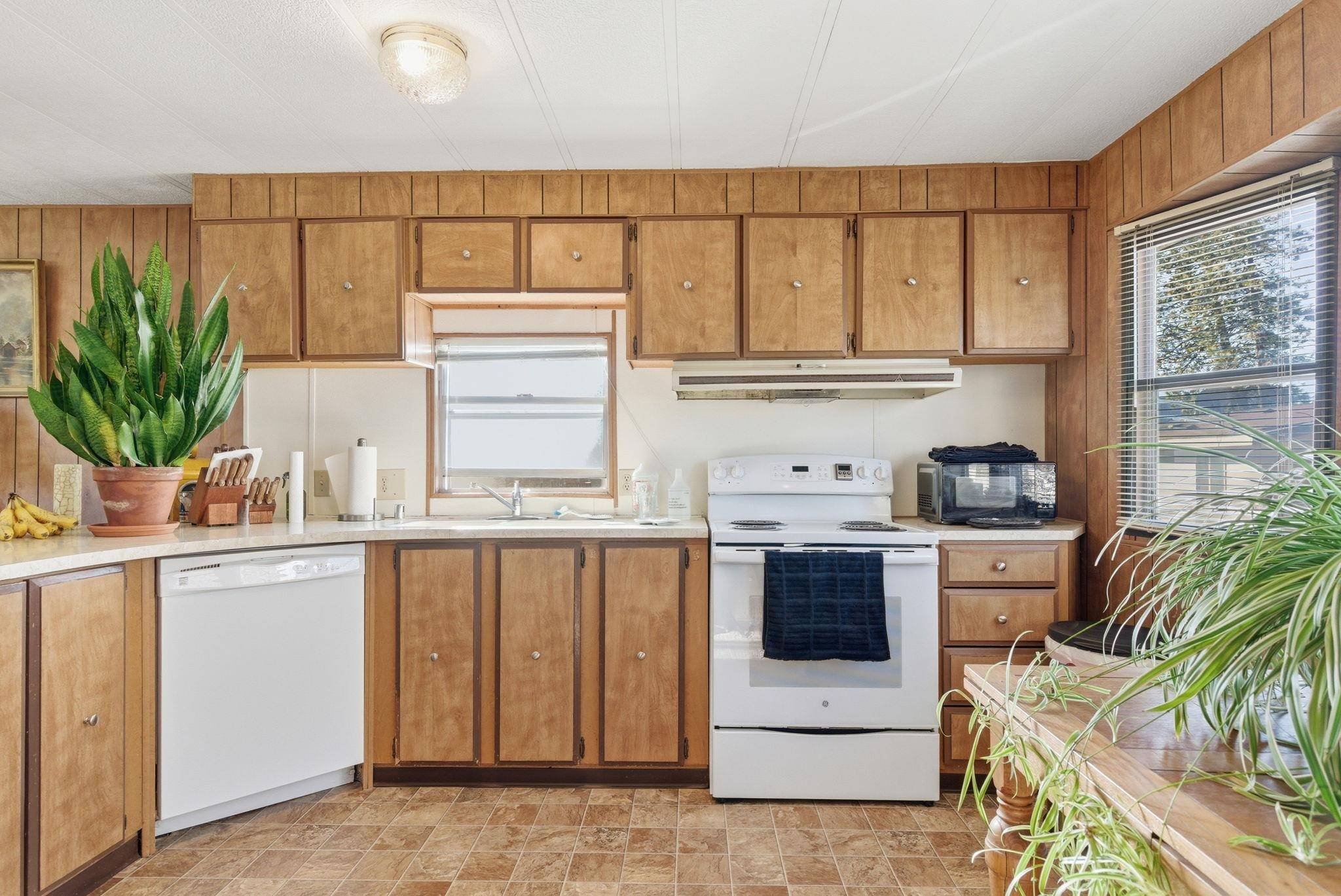 840 W 1ST St ##27, Cheney, WA 99004