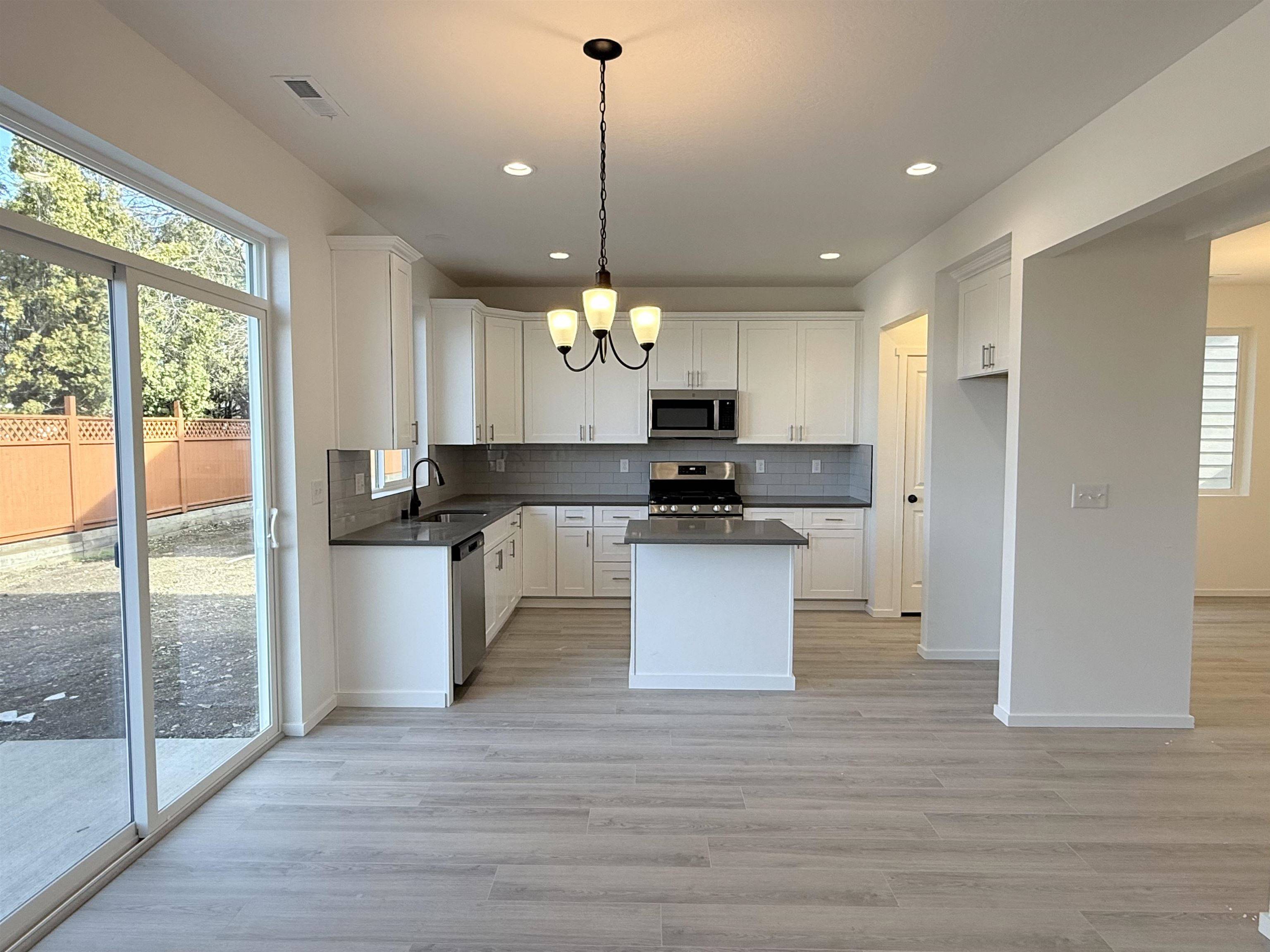 9515 E Michielli Ln, Spokane Valley, WA 99206