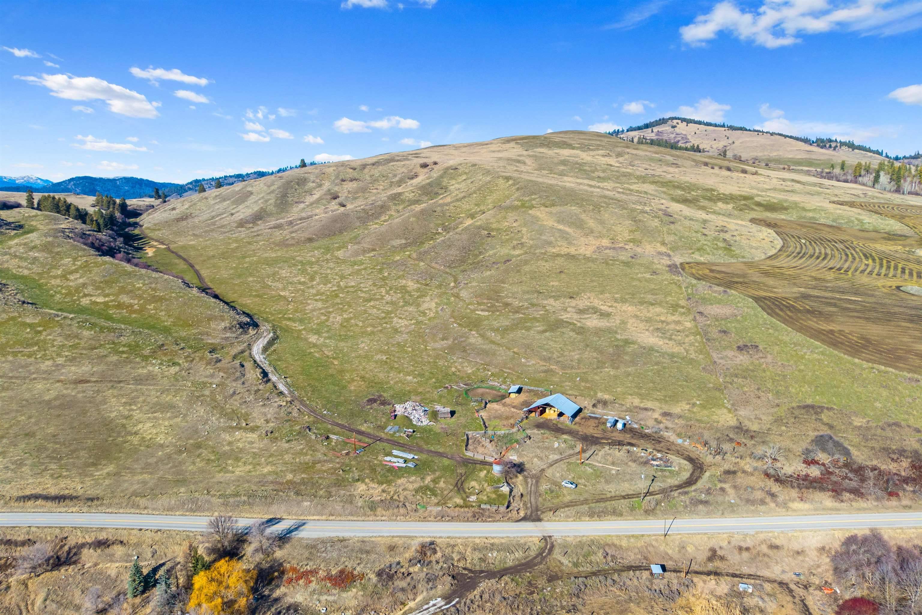 2697 Bridgeman-Rettiger Rd, Kettle Falls, WA 99141
