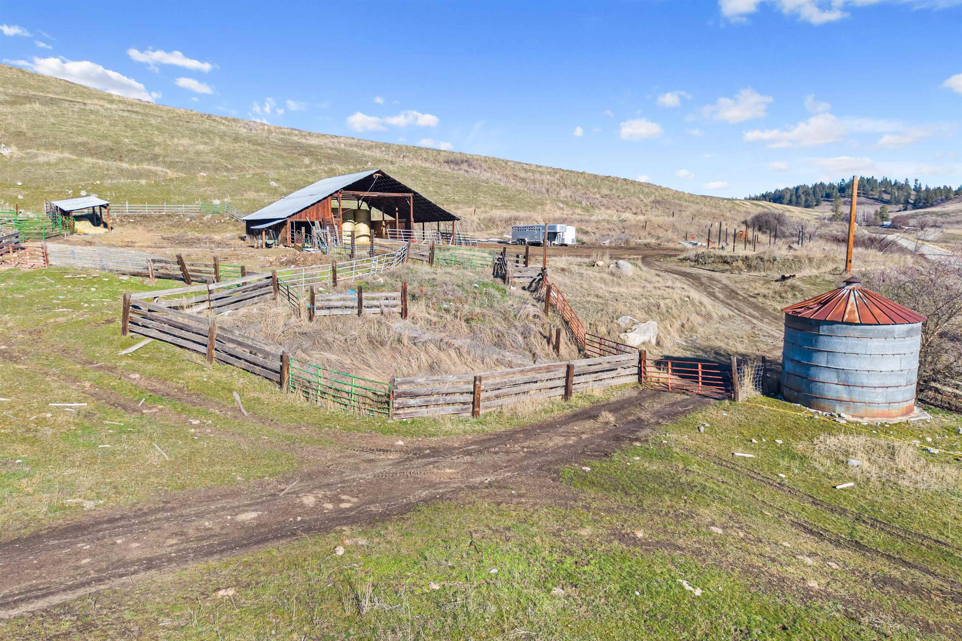 2697 Bridgeman-Rettiger Rd, Kettle Falls, WA 99141