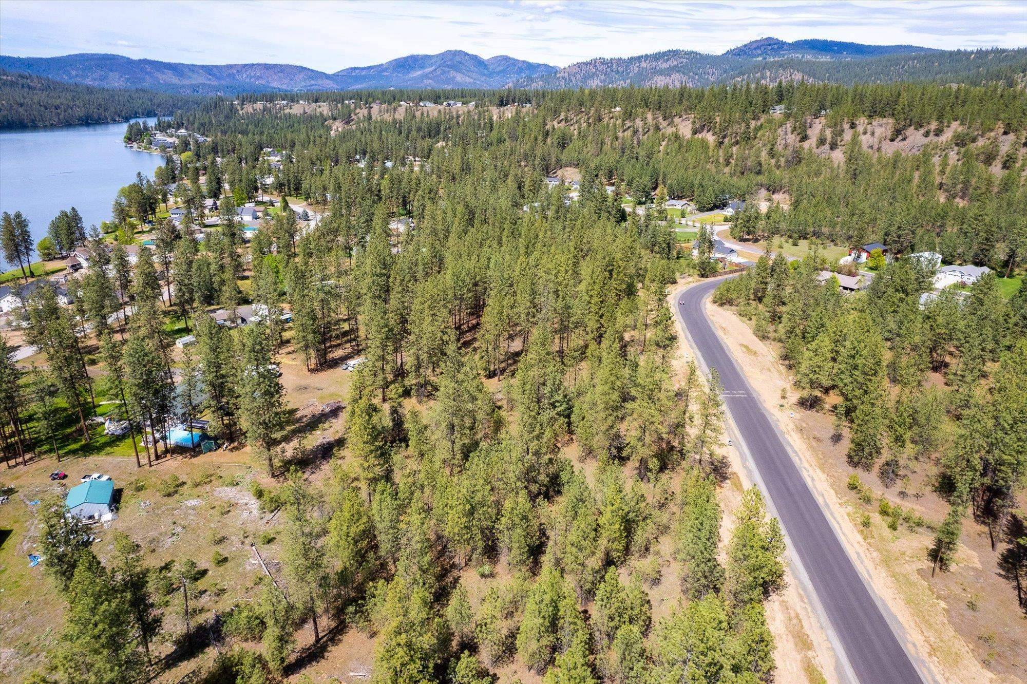 6550 Kate Dr, Nine Mile Falls, WA 99026