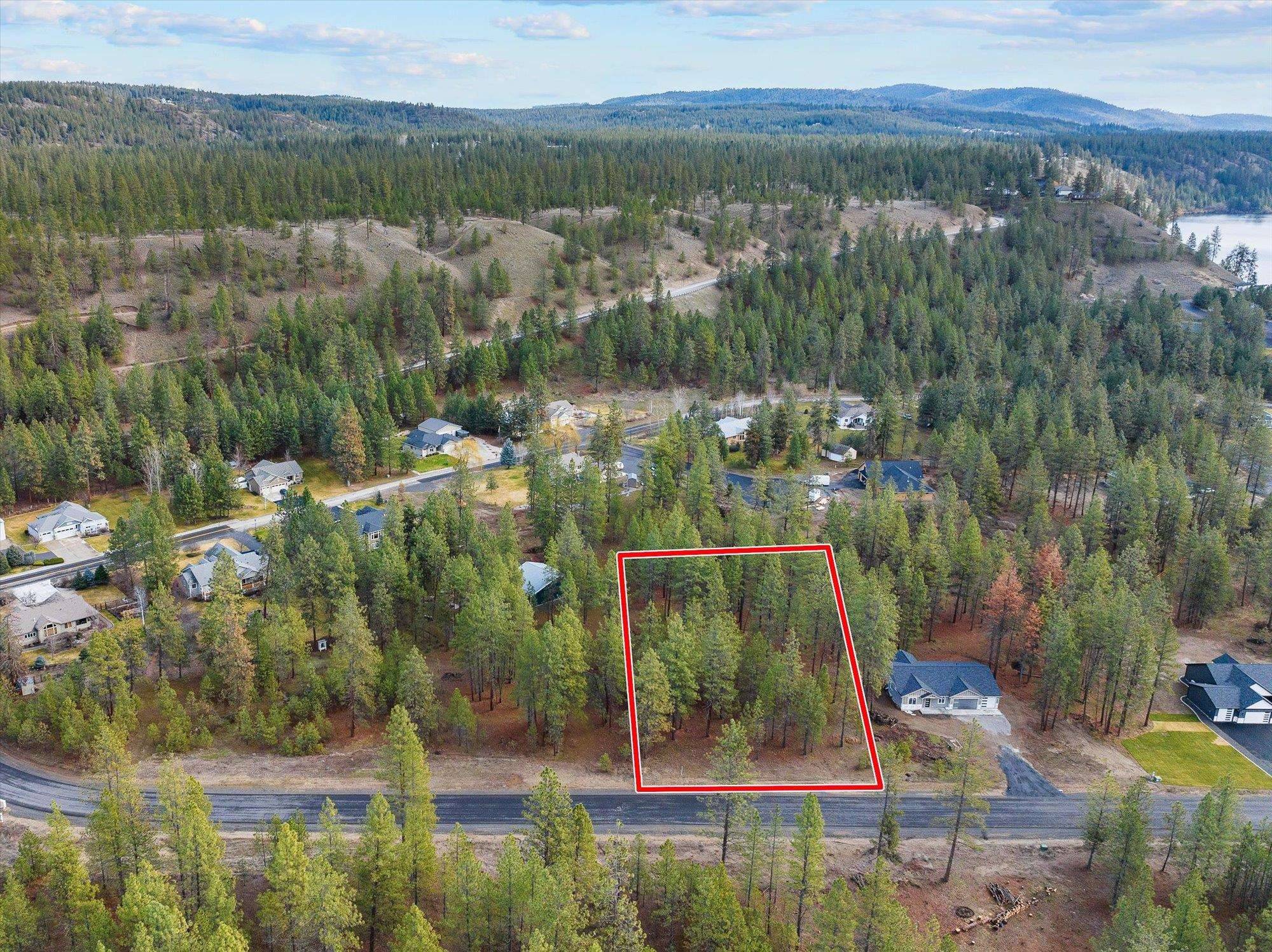 6555 Kate Dr Dr, Nine Mile Falls, WA 99026