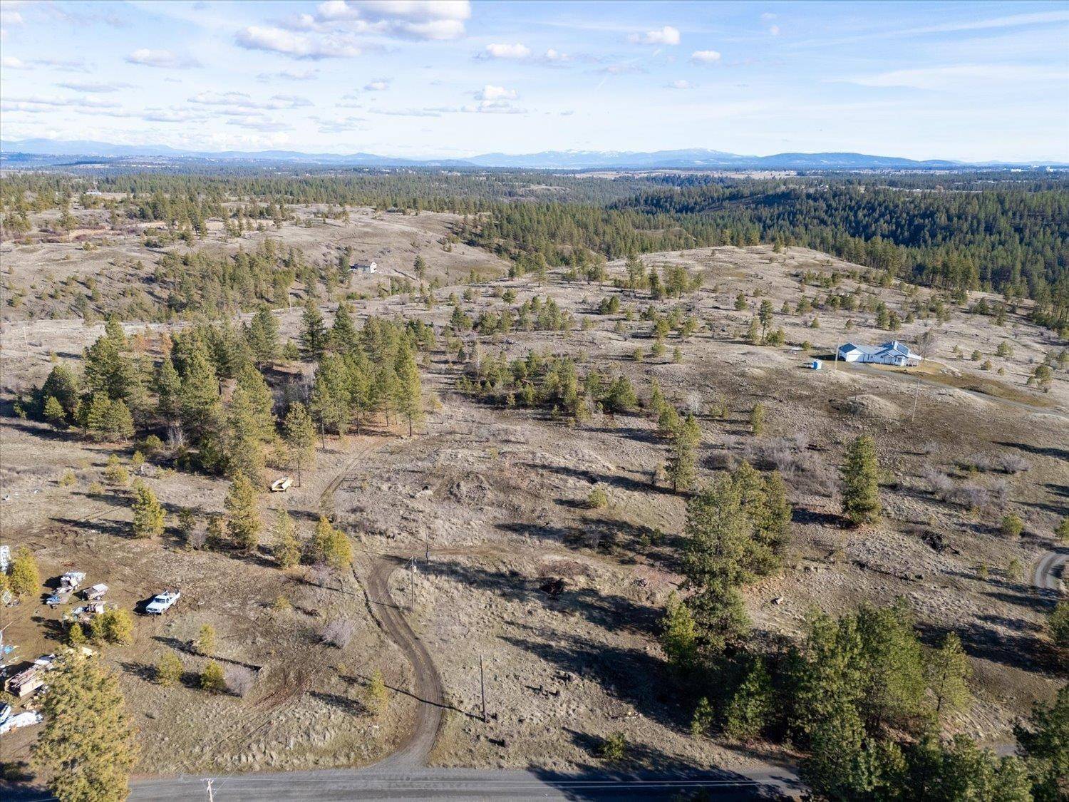 4608 N Whispering Pines Ln, Spokane, WA 99224