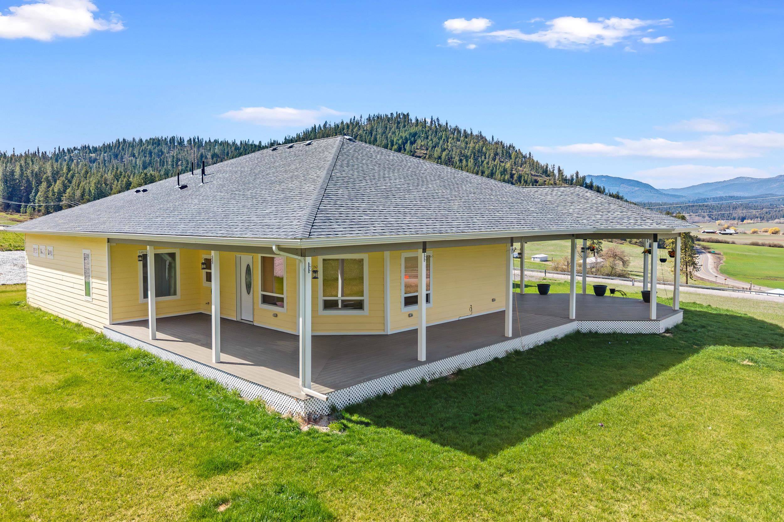 2801 G S 395 Hwy, Valley, WA 99181