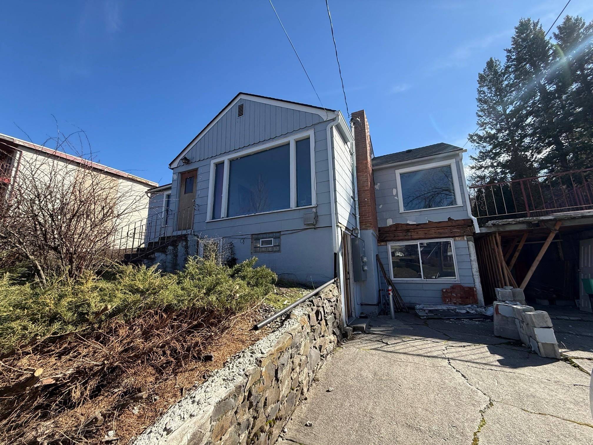 1275 NE Valley Rd, Pullman, WA 99163