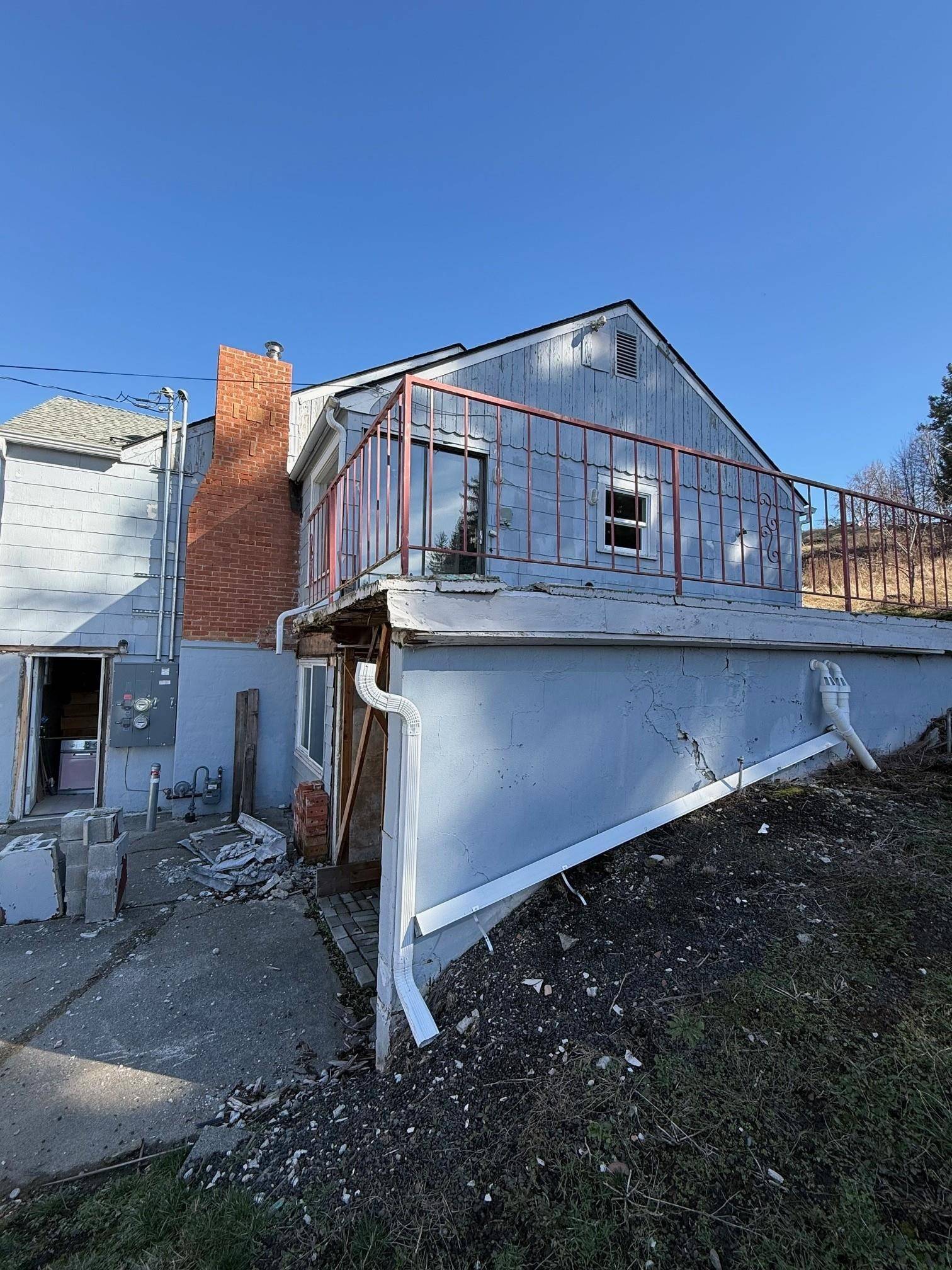 1275 NE Valley Rd, Pullman, WA 99163