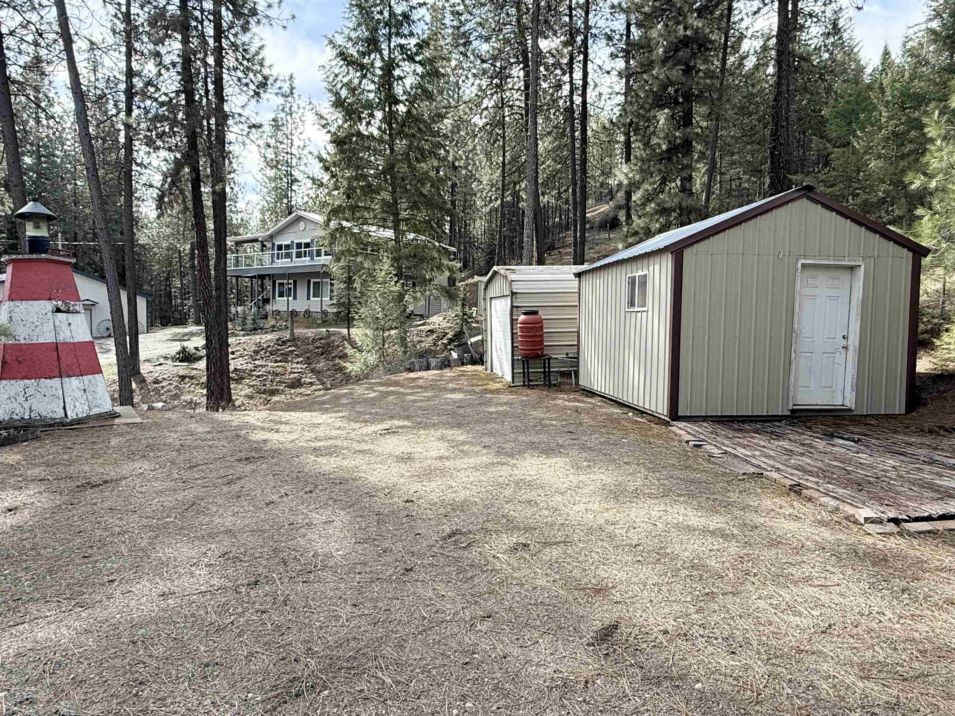 42078 N Porcupine Bay Rd, Davenport, WA 99122
