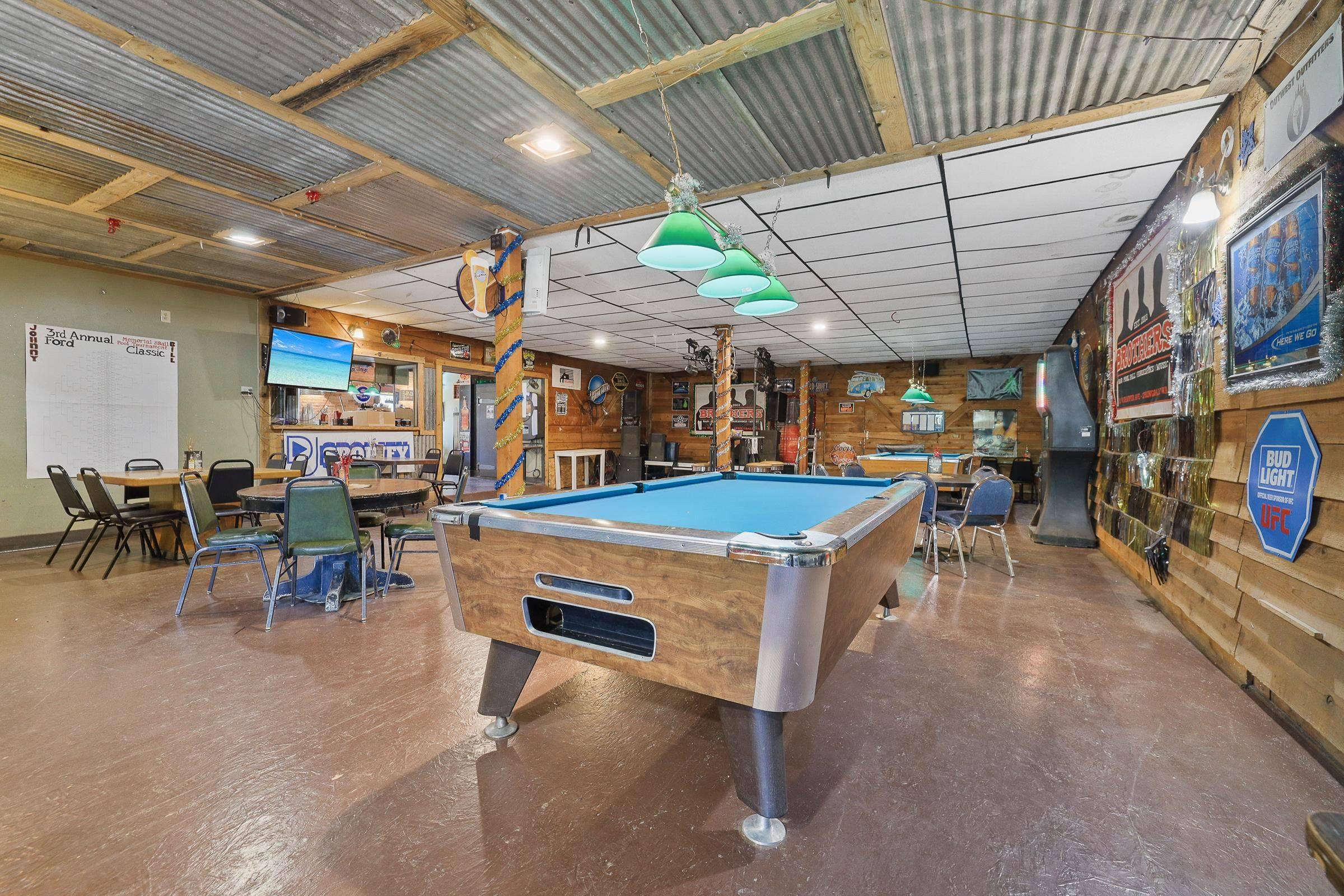 111 W Shaffer Ave, Springdale, WA 99173
