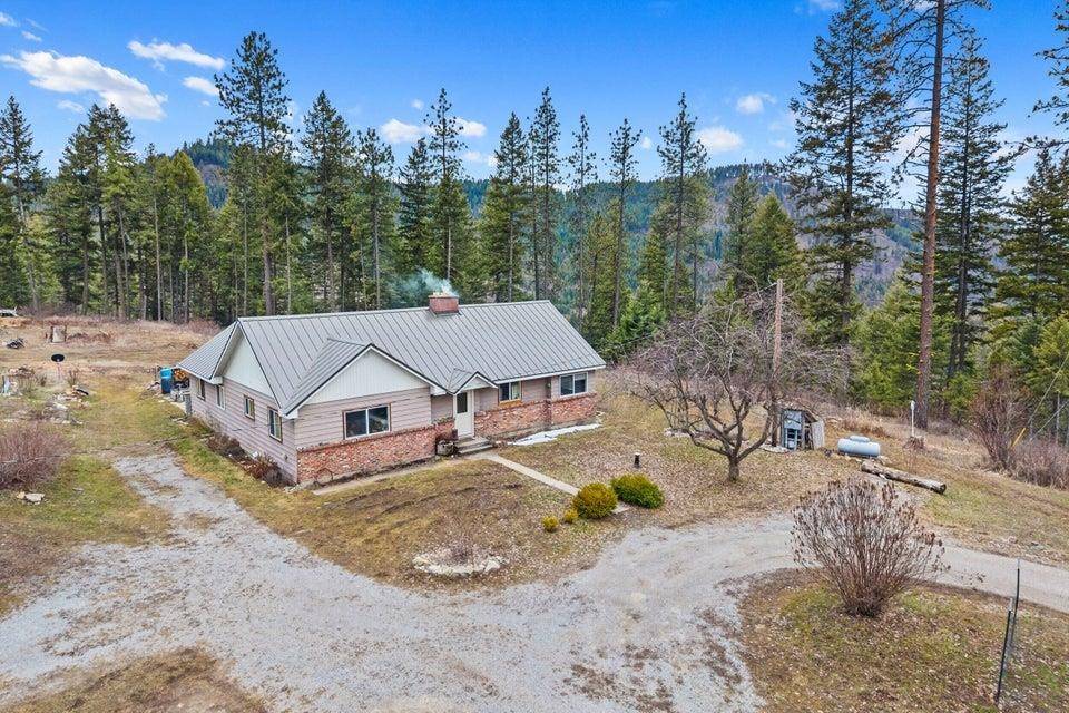 2852 C Horseshoe Lake Rd, Chewelah, WA 99109