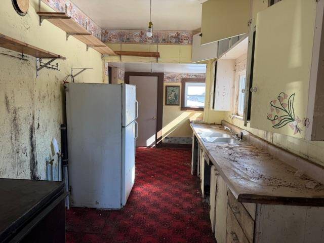 108 N 2nd St, Harrington, WA 99134