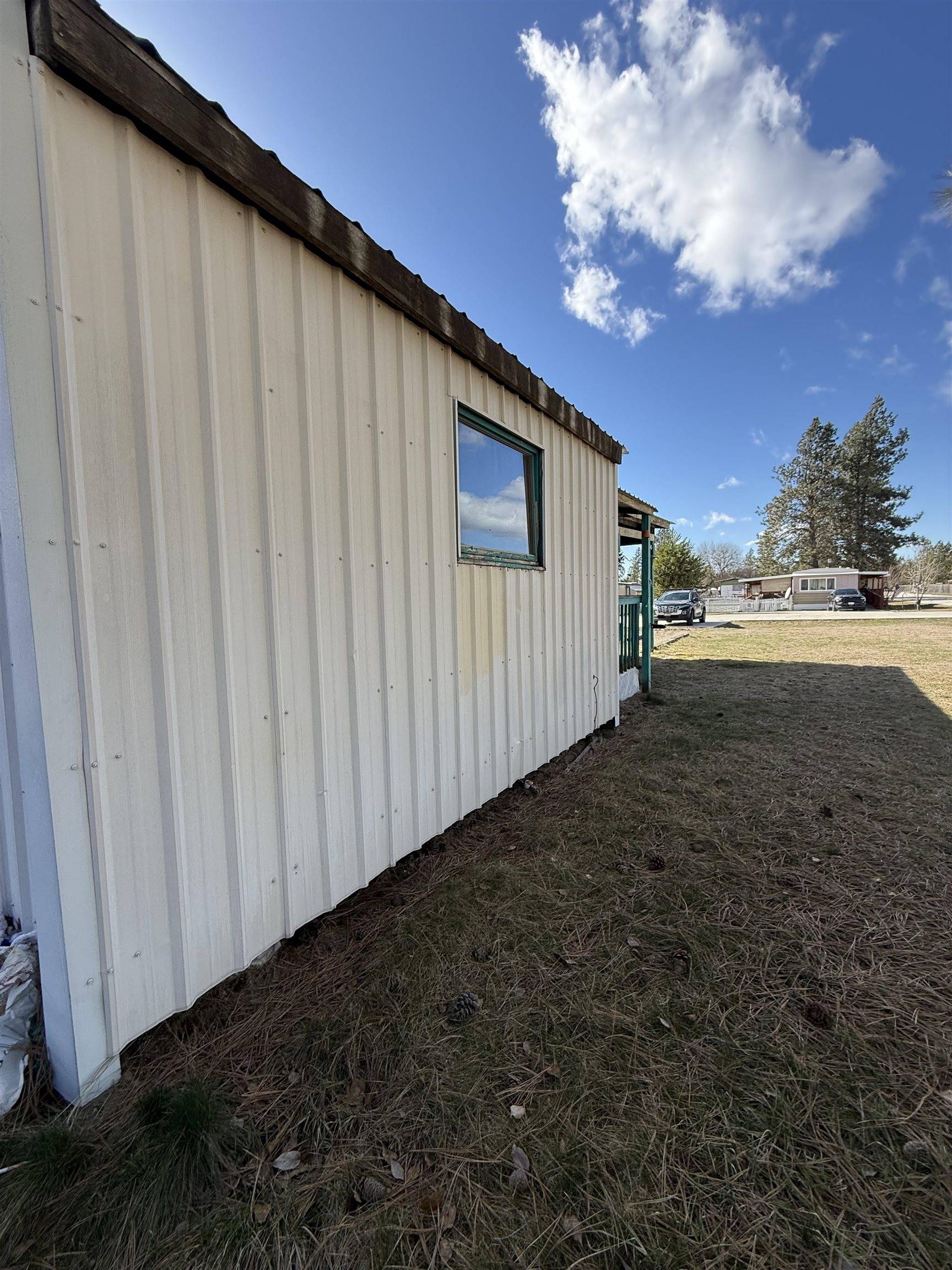40414 Newport Hwy #43, Elk, WA 99009