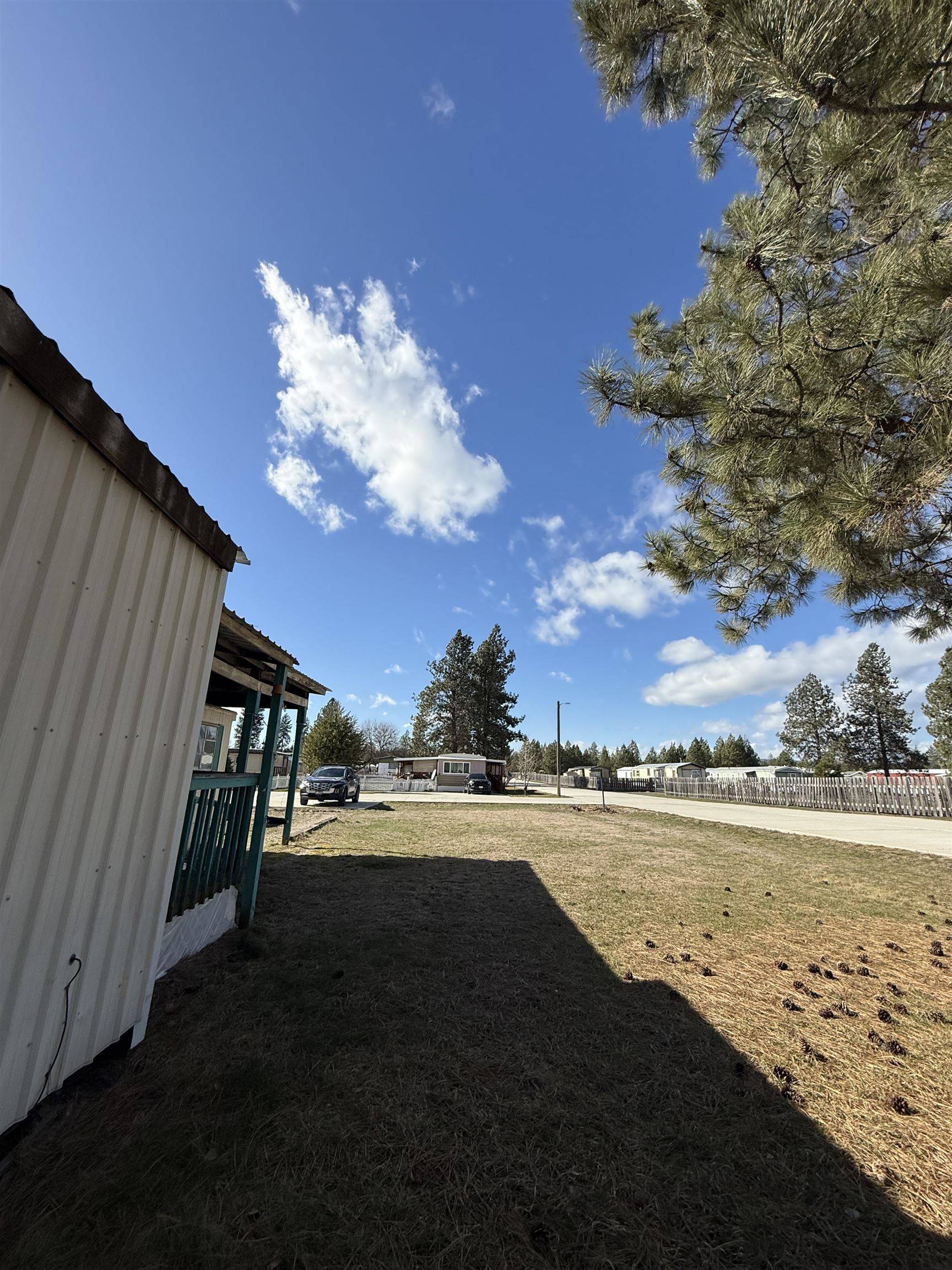 40414 Newport Hwy #43, Elk, WA 99009