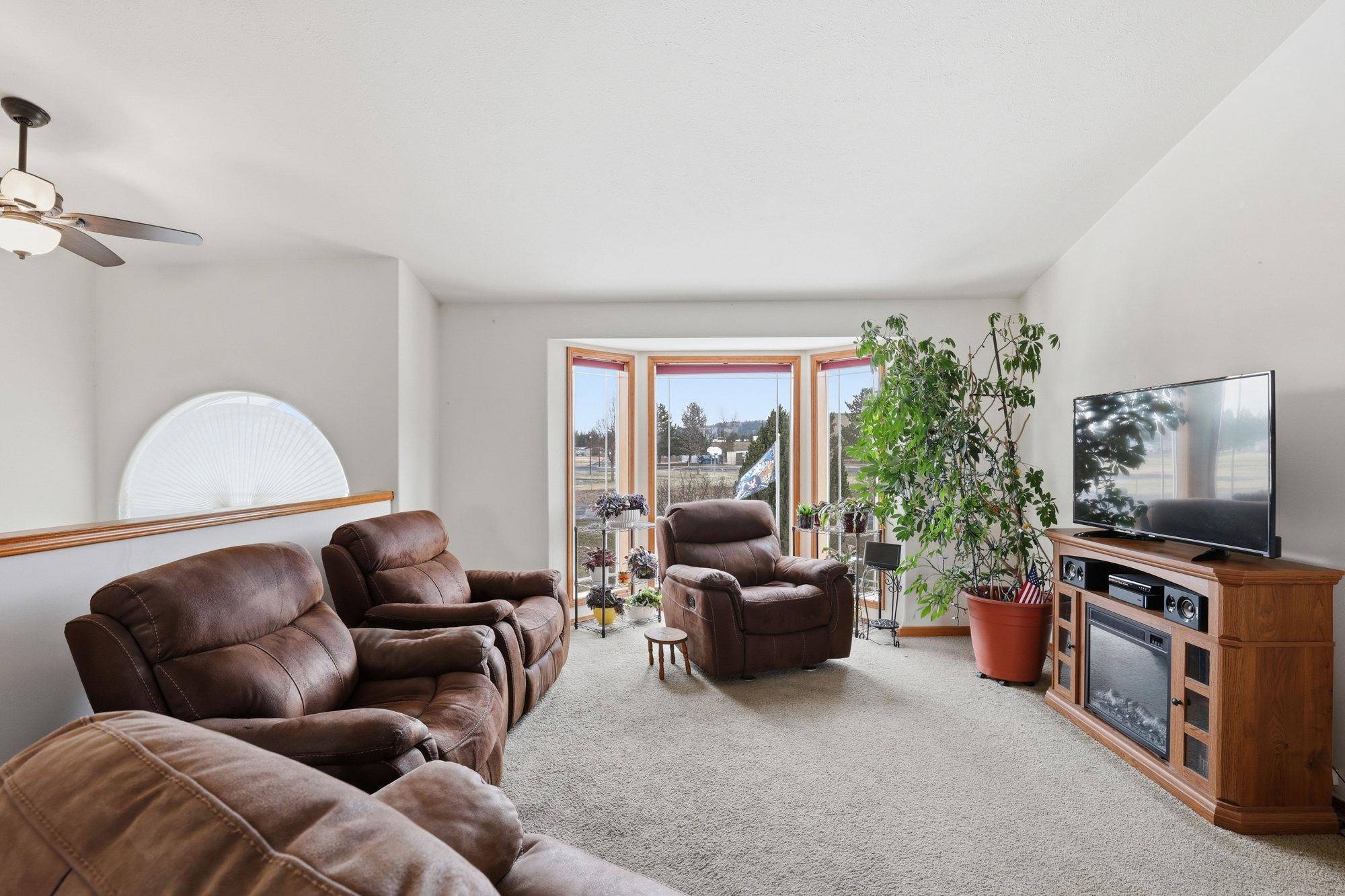 6171 Moriah Dr, Nine Mile Falls, WA 99026-0000