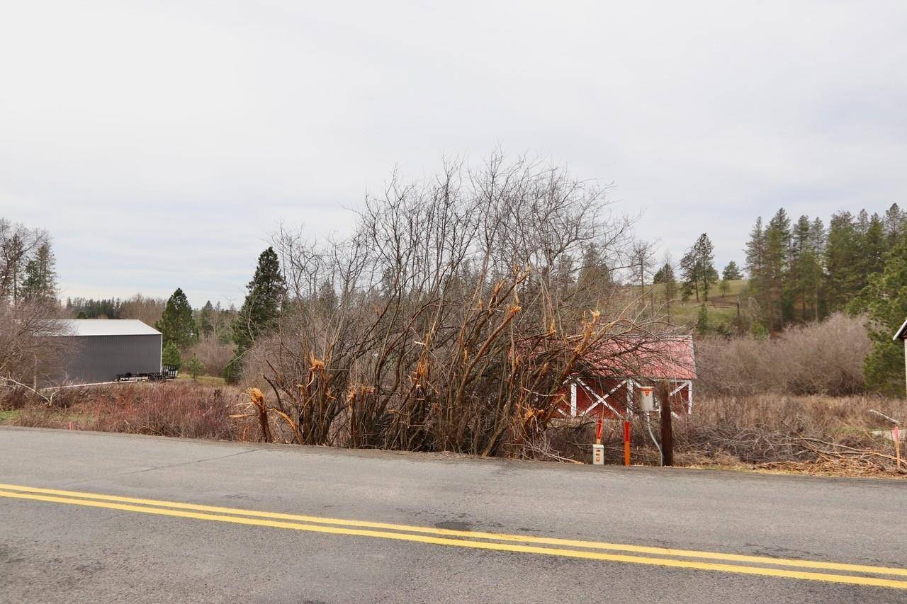 429 NE Stringham Rd, Rockford, WA 99030