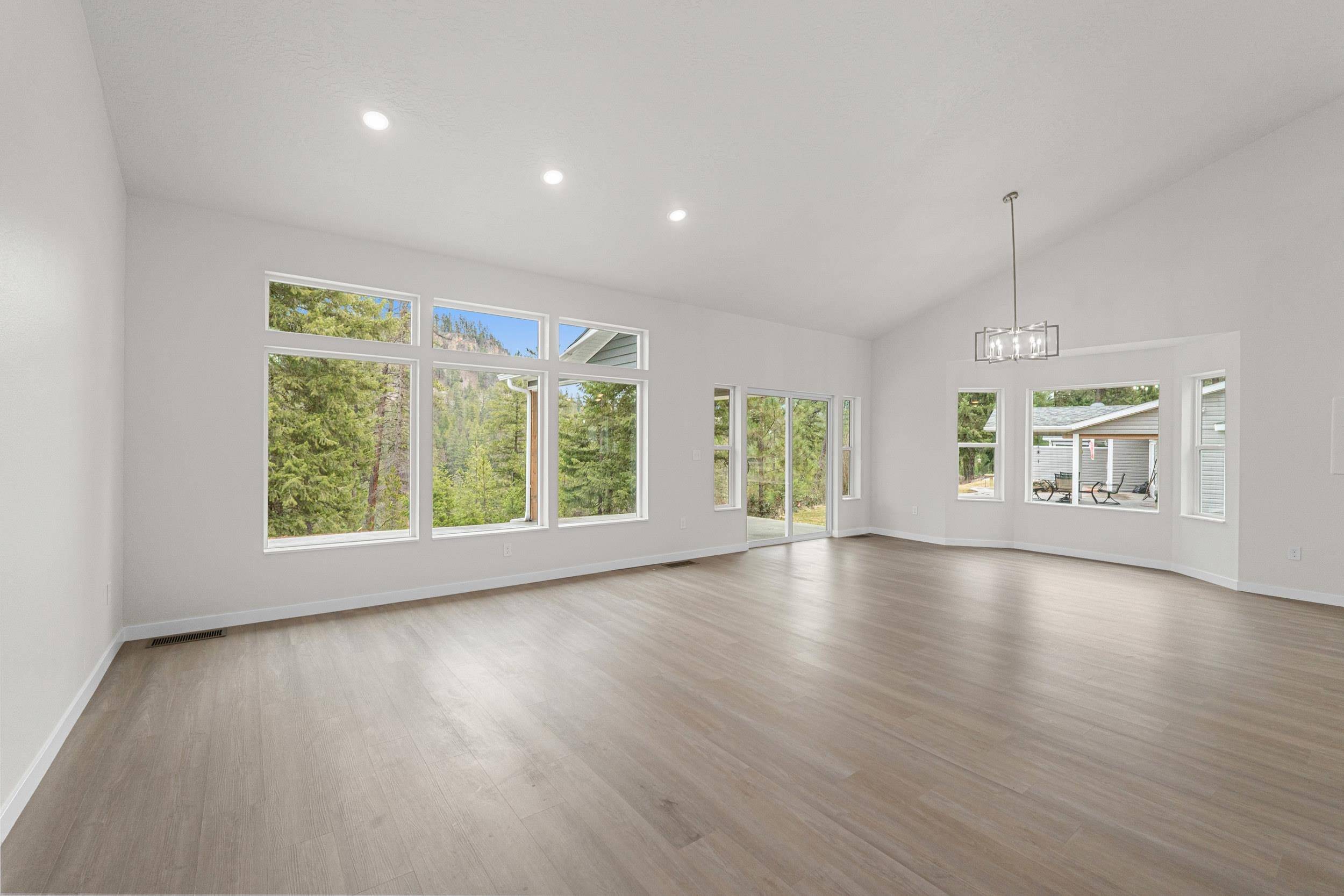 2528 Canyon Crest WAY #1, Chewelah, WA 99109