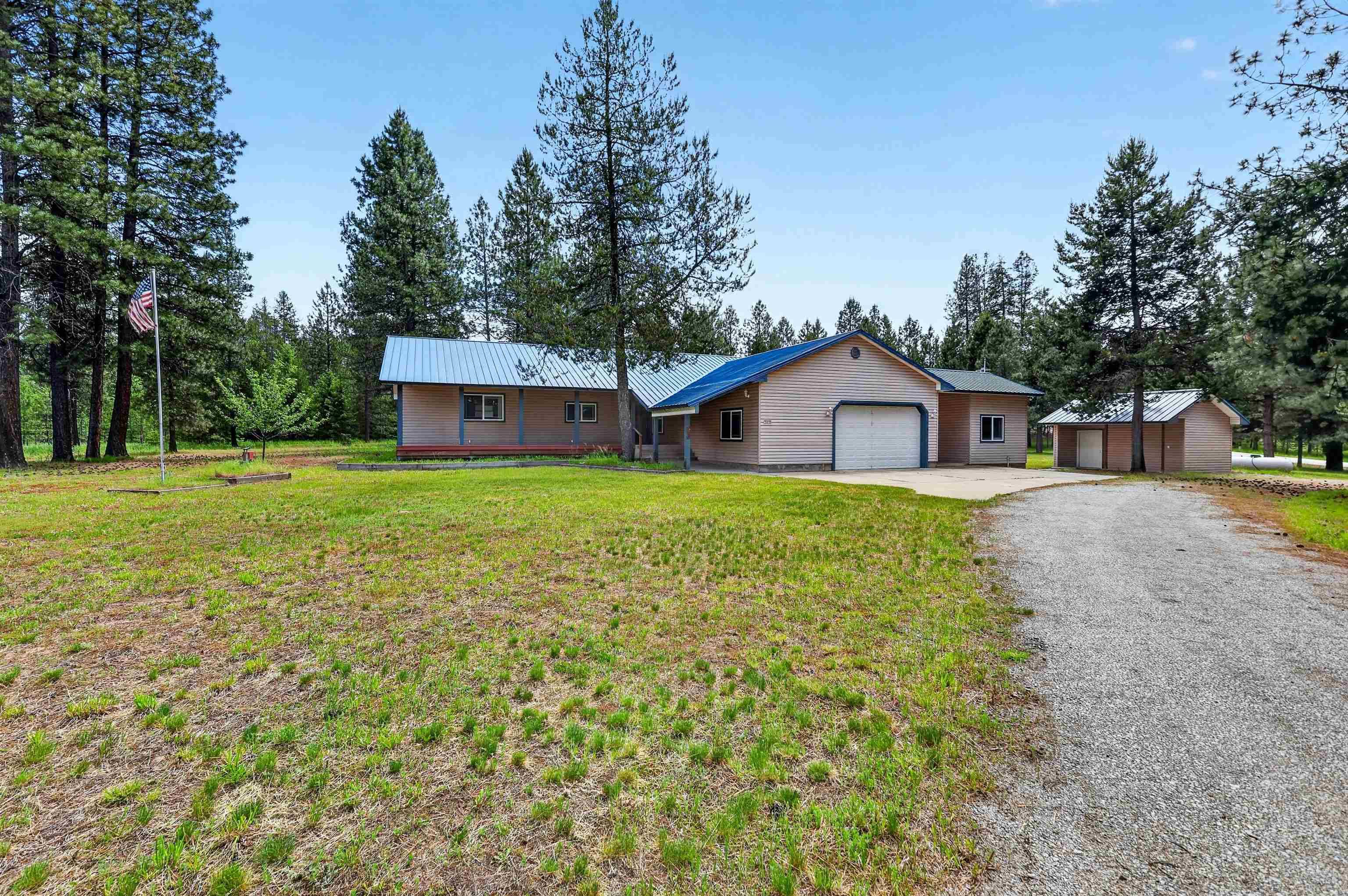 245 Jade Dr, Newport, WA 99156