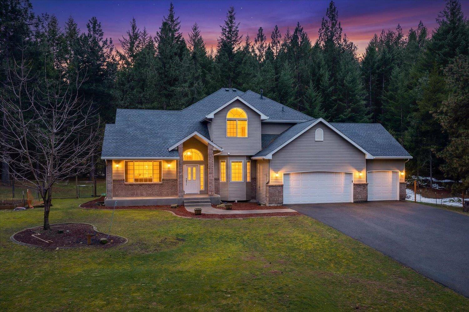23216 E Morris Rd, Newman Lake, WA 99025
