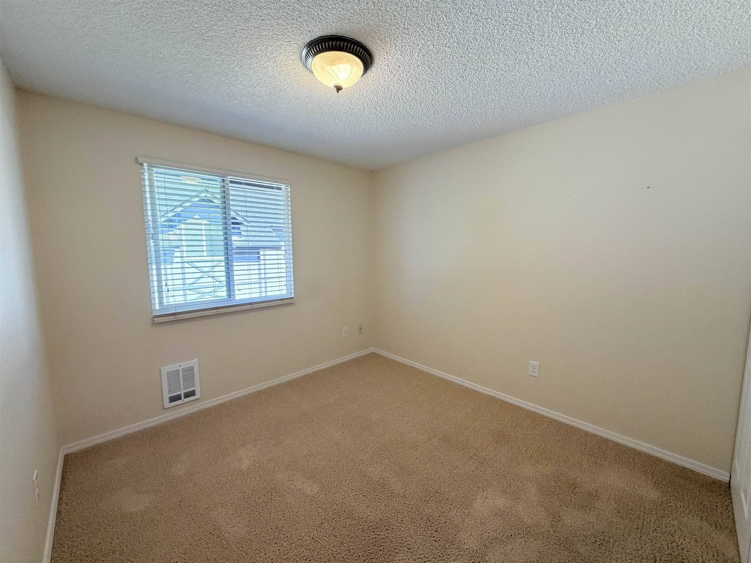 108 E Weile Ave #3, Spokane, WA 99208