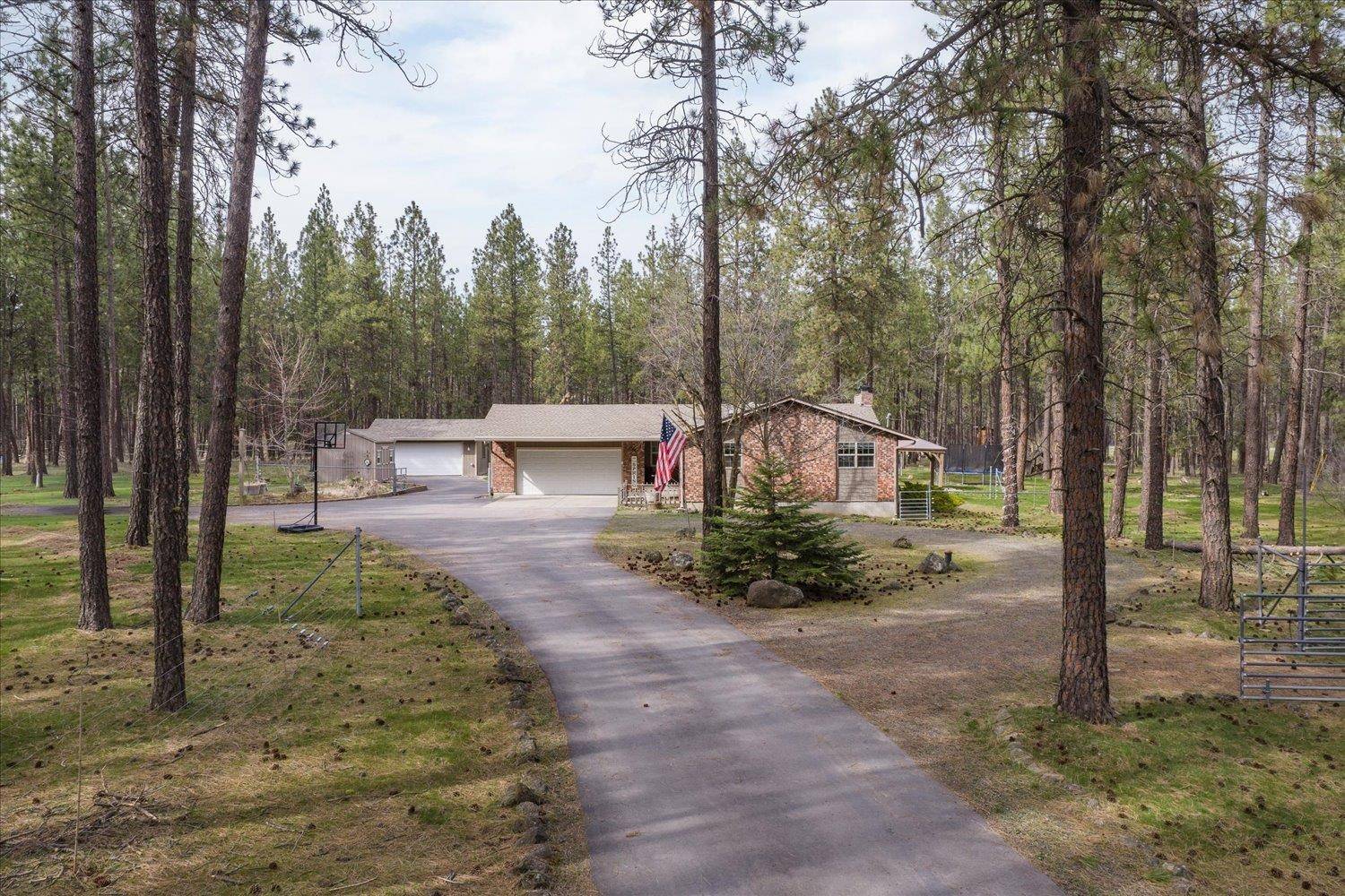 7114 W Melville Rd, Cheney, WA 99004