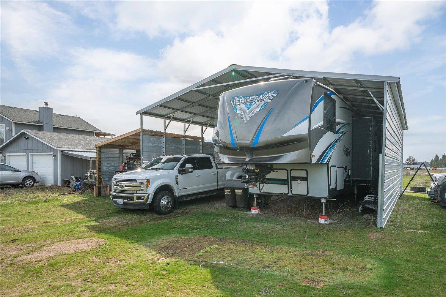 4810 E Big Meadows Rd, Chattaroy, WA 99003