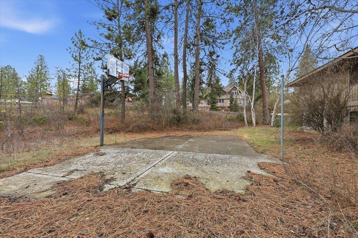 1835 E Pinecrest Rd, Spokane, WA 99203